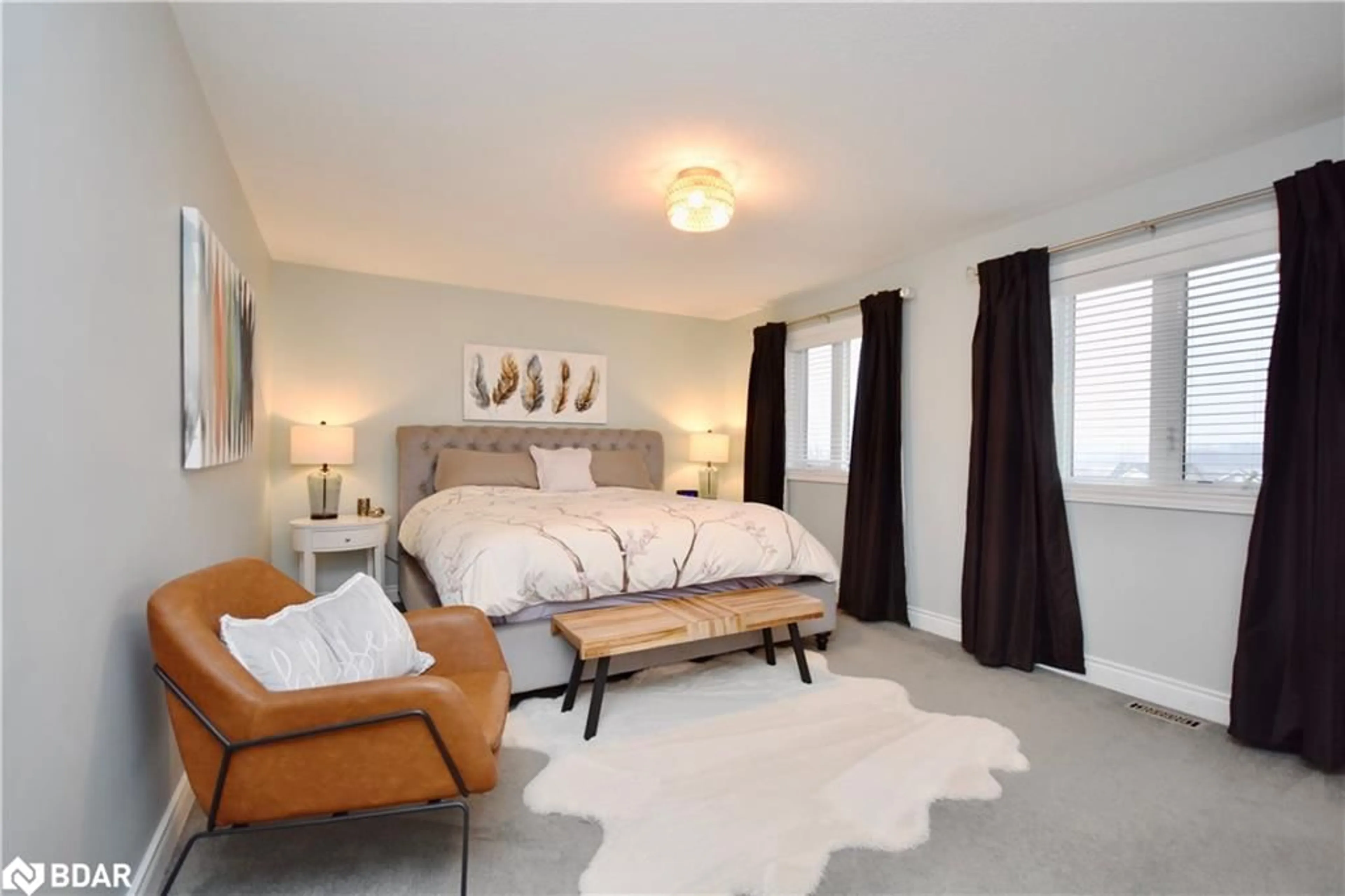 Bedroom with bed, unknown for 3089 Emperor Dr, Orillia Ontario L3V 0G4