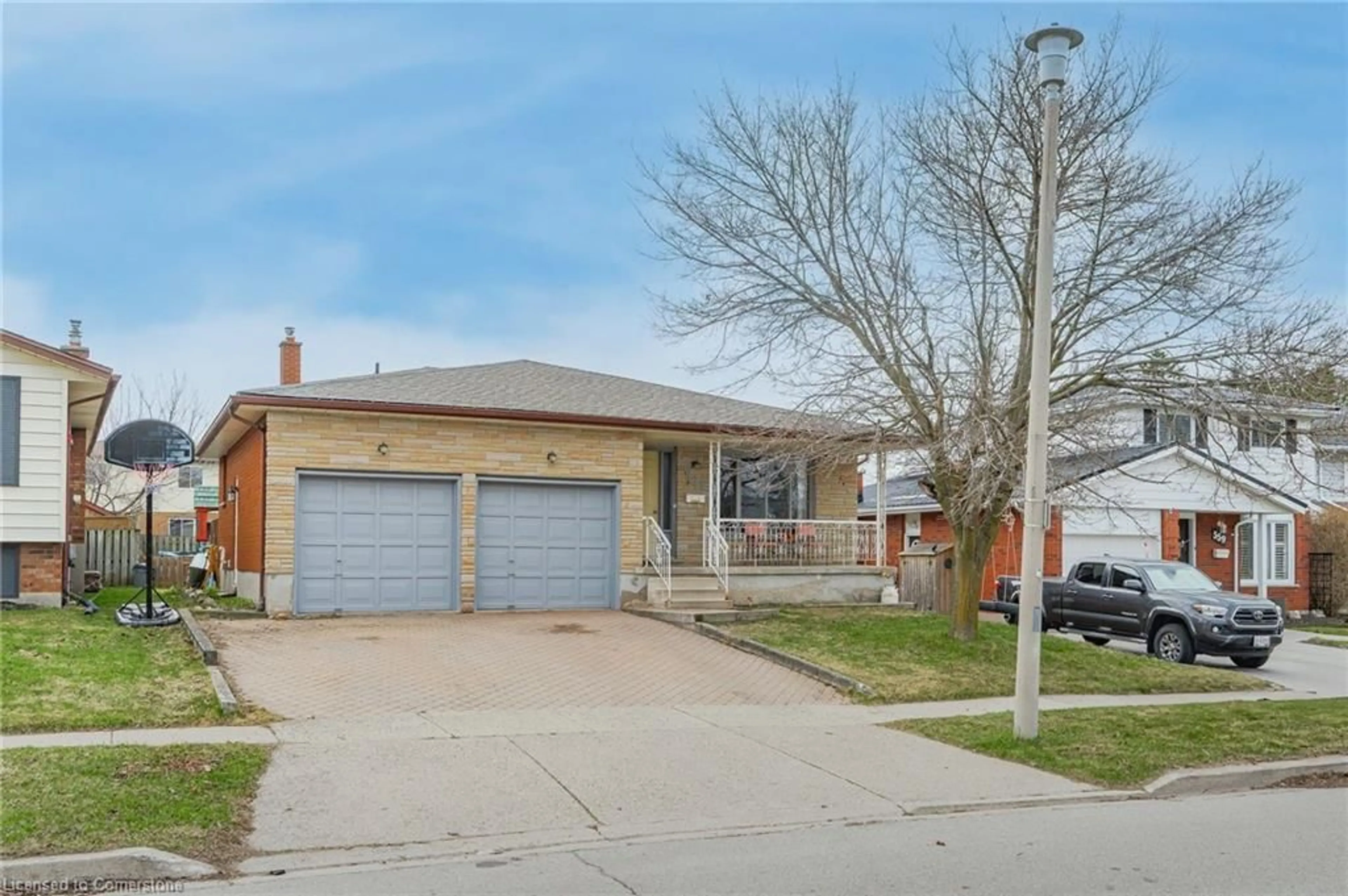 Home with brick exterior material, street for 563 Champlain Blvd, Cambridge Ontario N1R 7V1