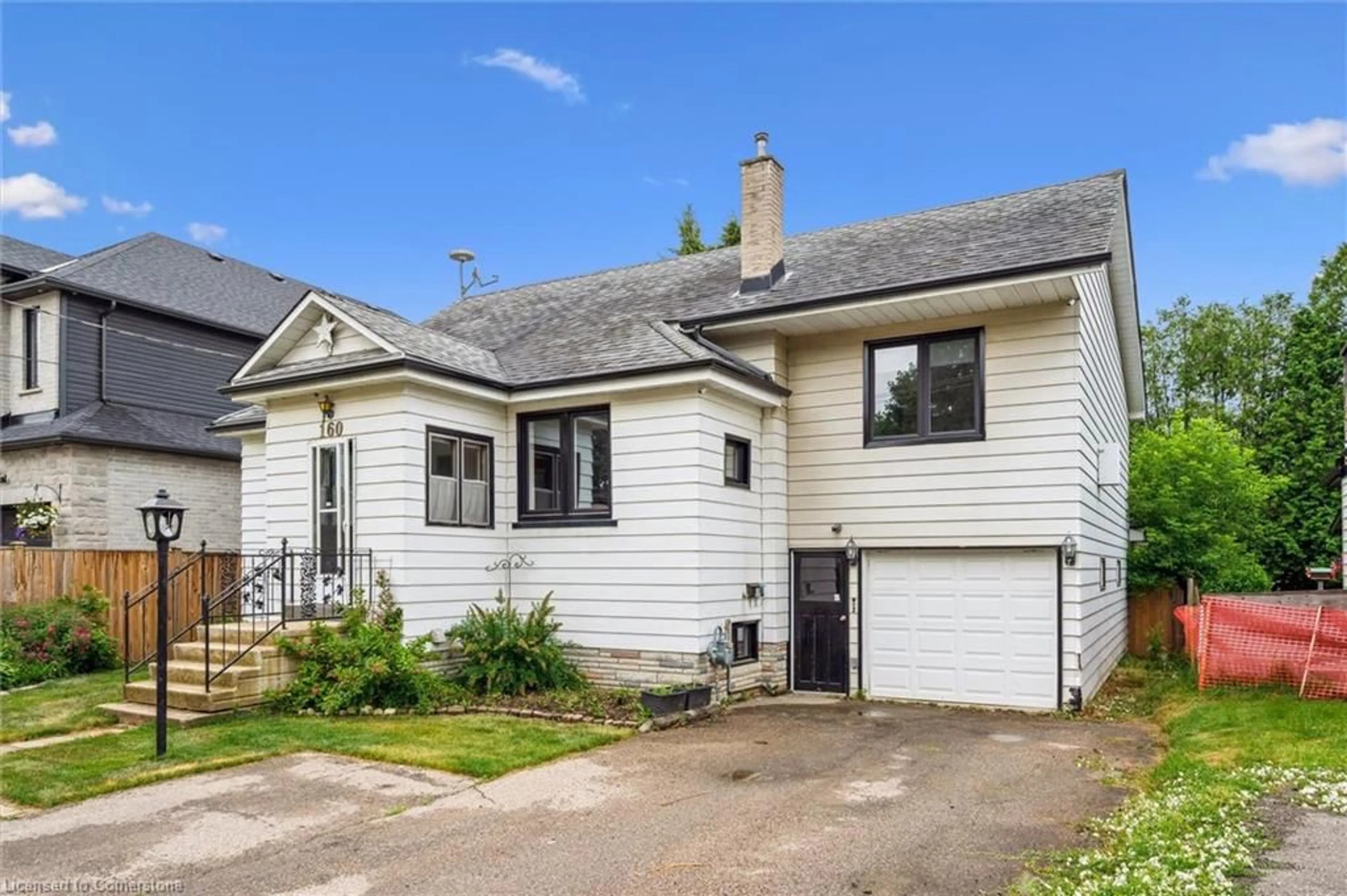 Home with vinyl exterior material, street for 160 Forfar St, Fergus Ontario N1M 1B2