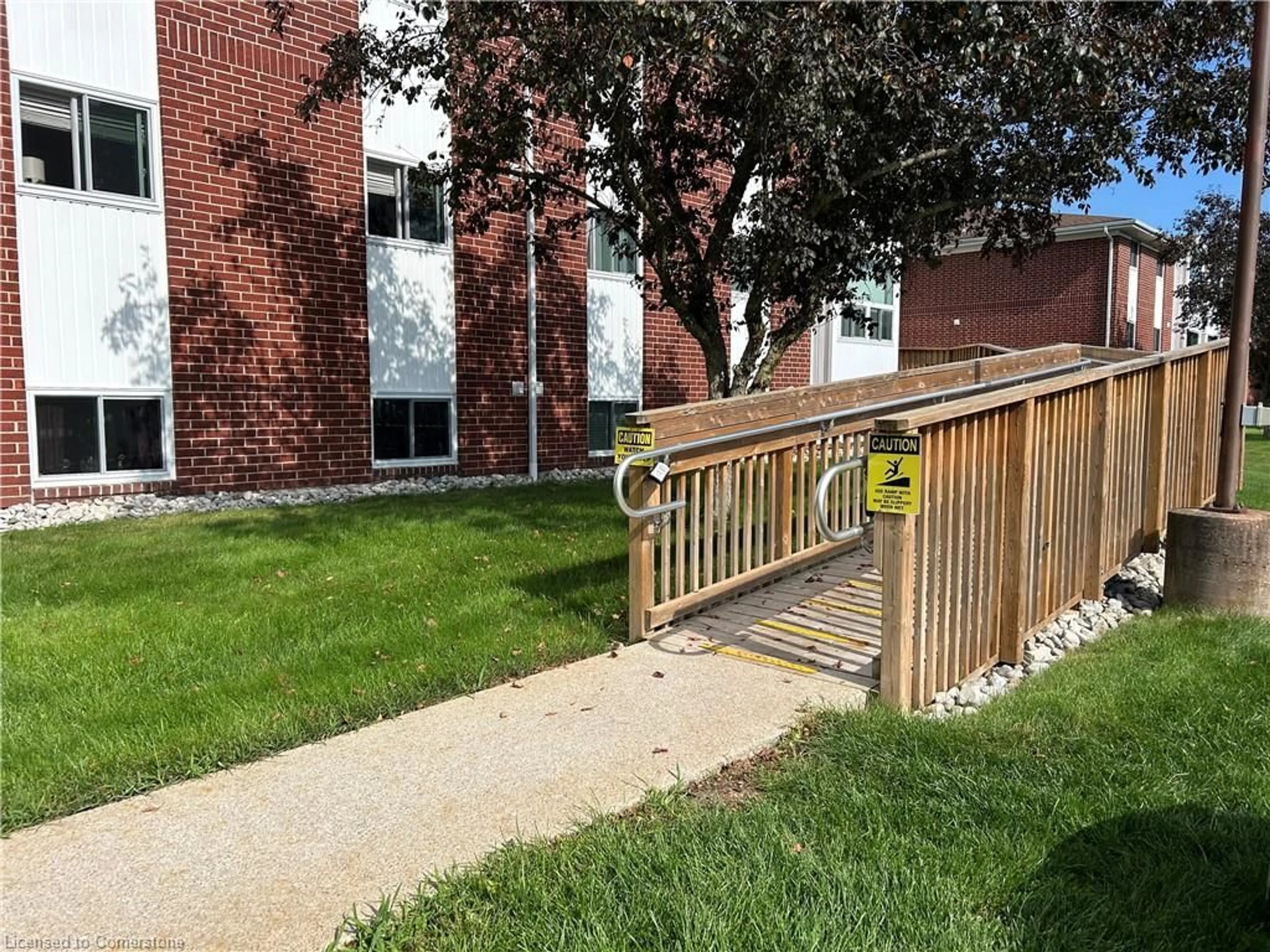 Unknown for 60 Donly Dr #310, Simcoe Ontario N3Y 5K3
