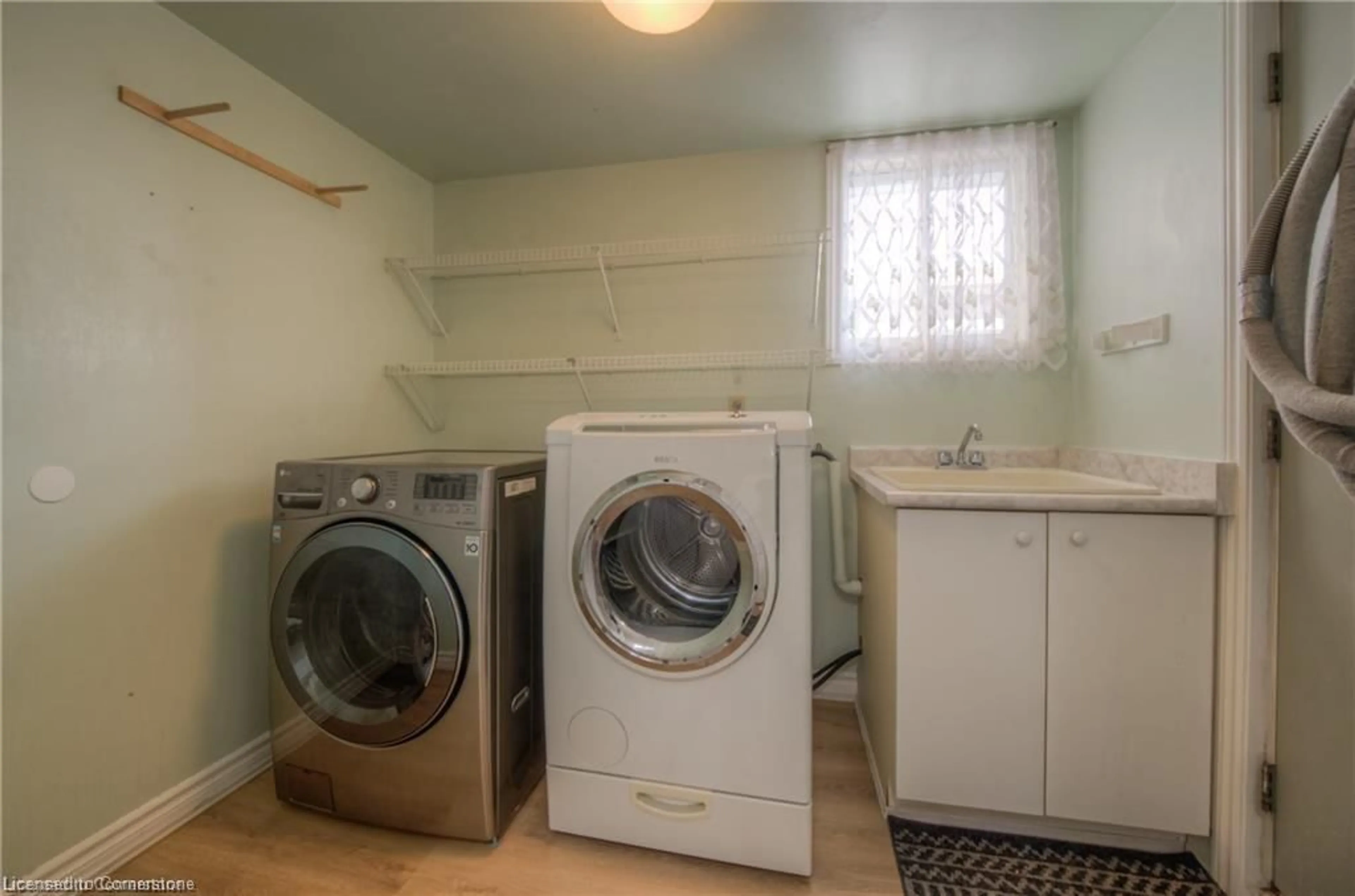 Laundry room for 16 Beasley Cres, Cambridge Ontario N1T 1J9