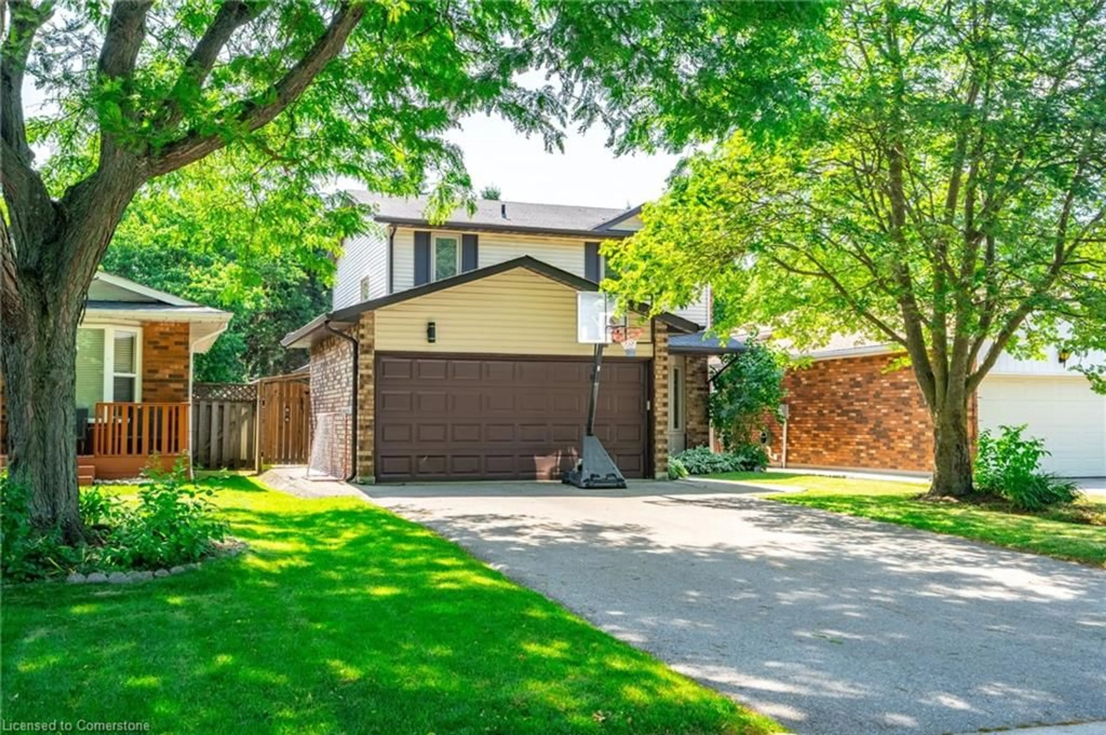 Home with brick exterior material, street for 12 Bloomsbury Crt, Ancaster Ontario L9G 4L6