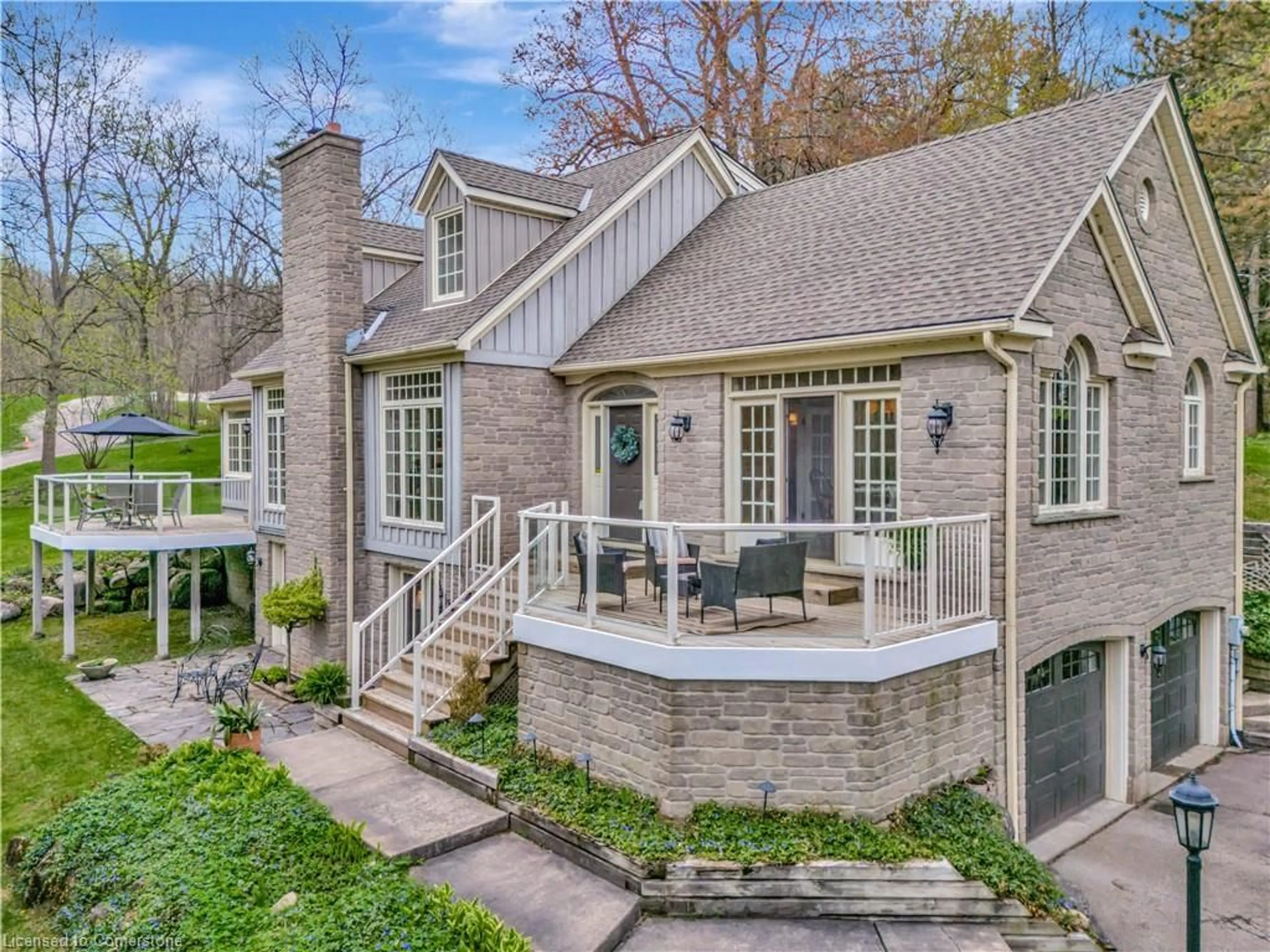 Home with brick exterior material, unknown for 1298 West River Rd, Cambridge Ontario N1R 5S5