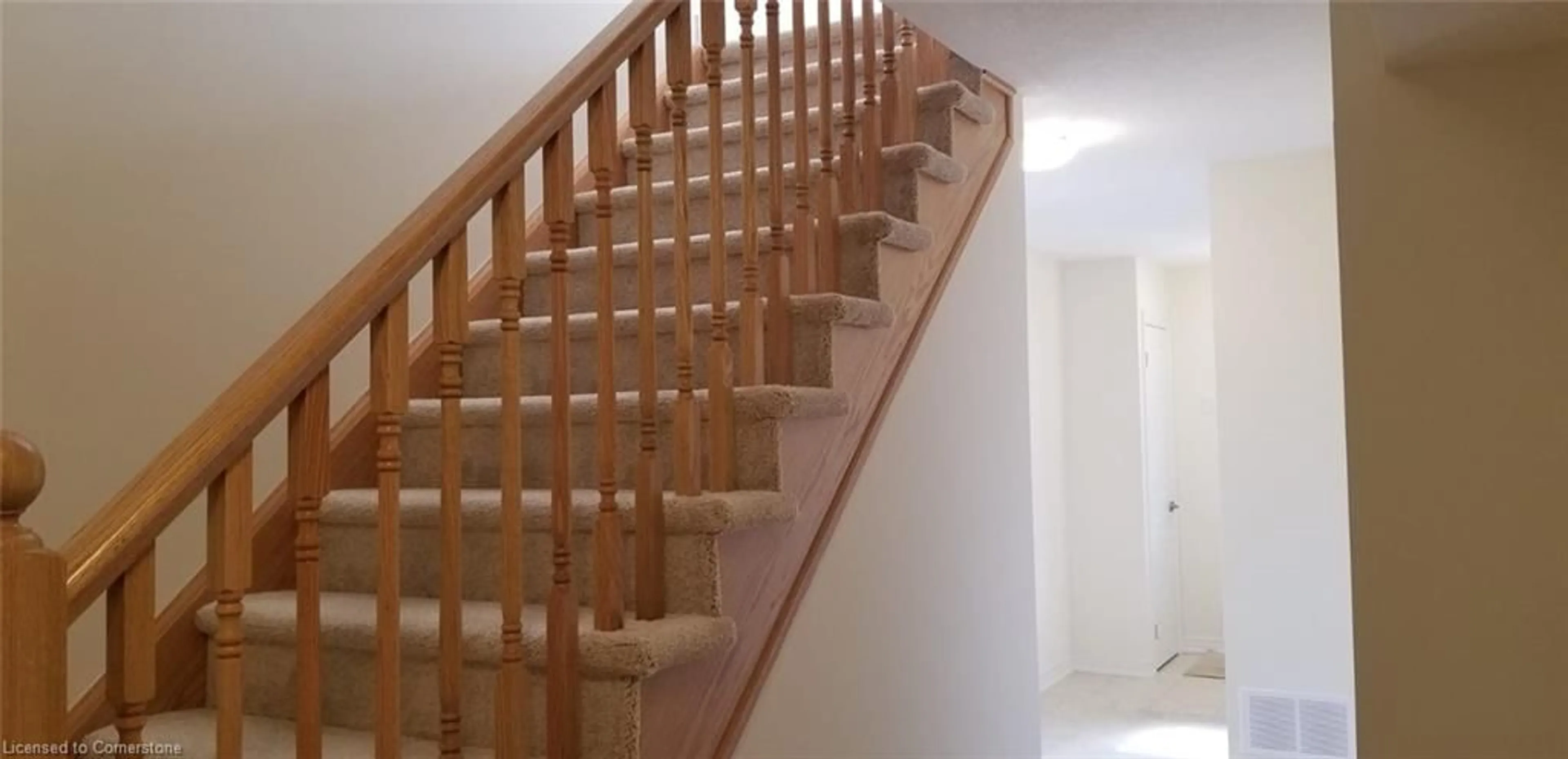 Stairs for 755 Linden Dr #53, Cambridge Ontario N3H 0E4