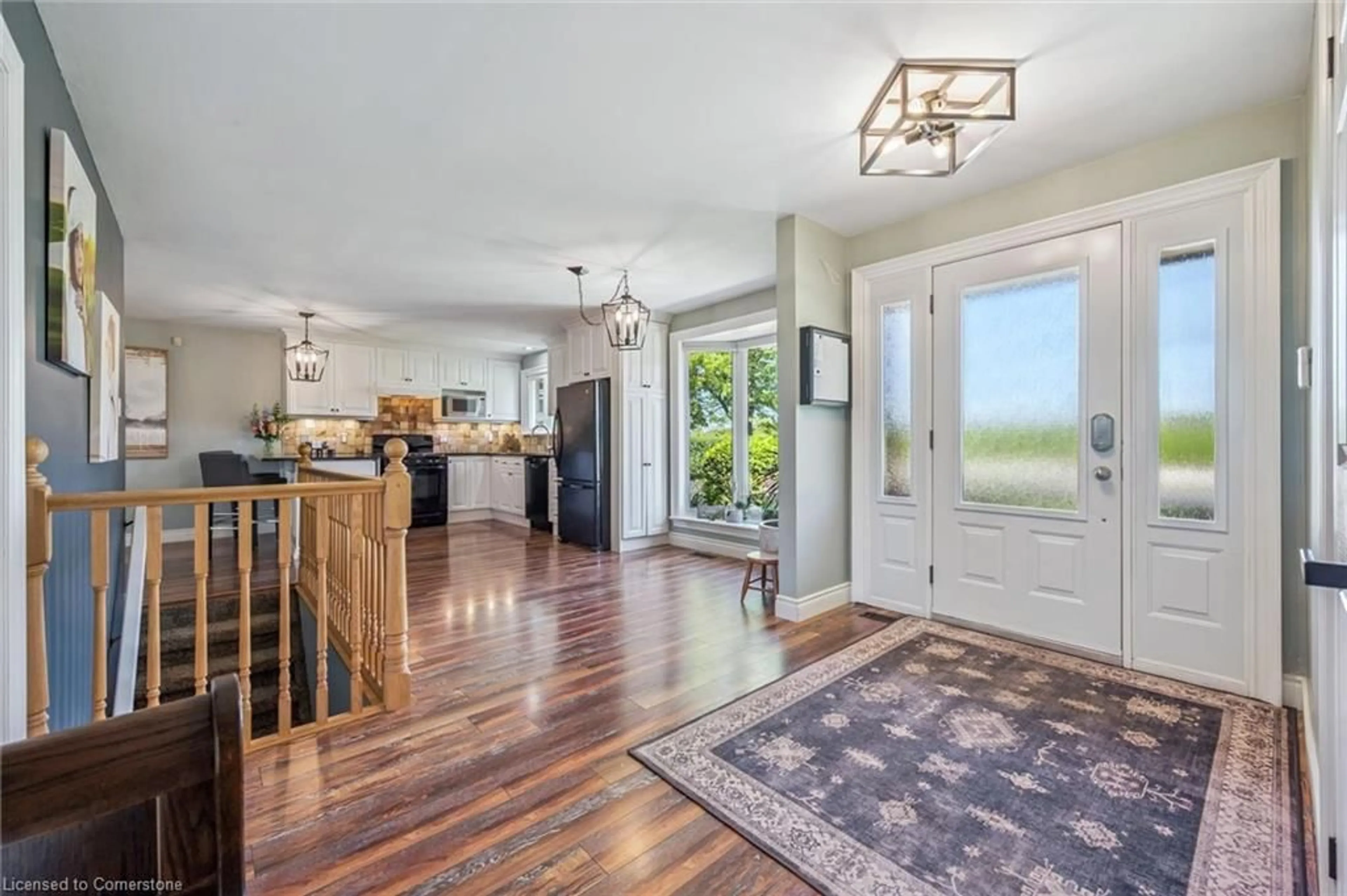 Indoor entryway for 6911 Wellington Rd 34, Puslinch Ontario N3C 2V4
