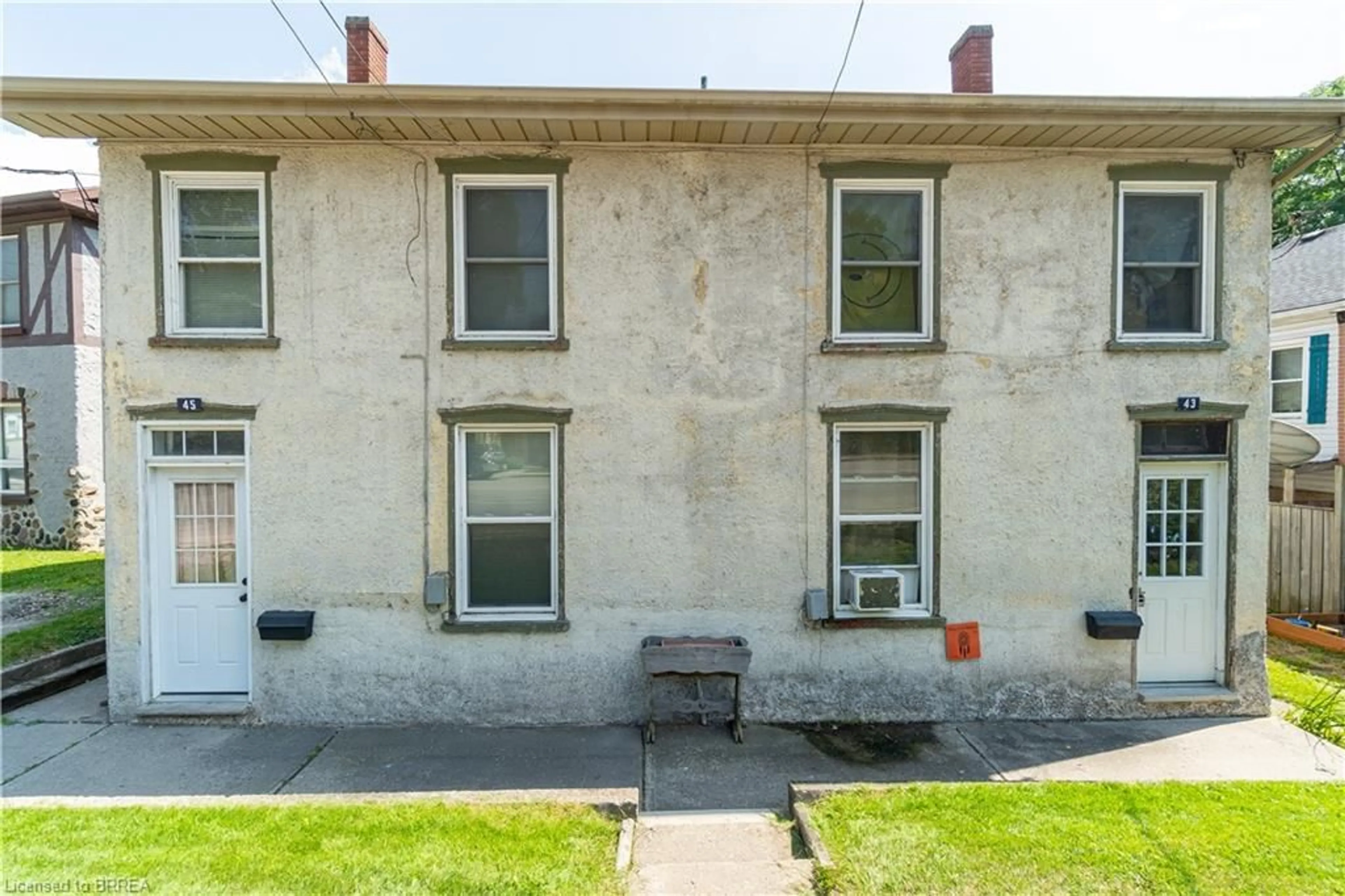 Unknown for 43-45 William St, Paris Ontario N3L 1L1