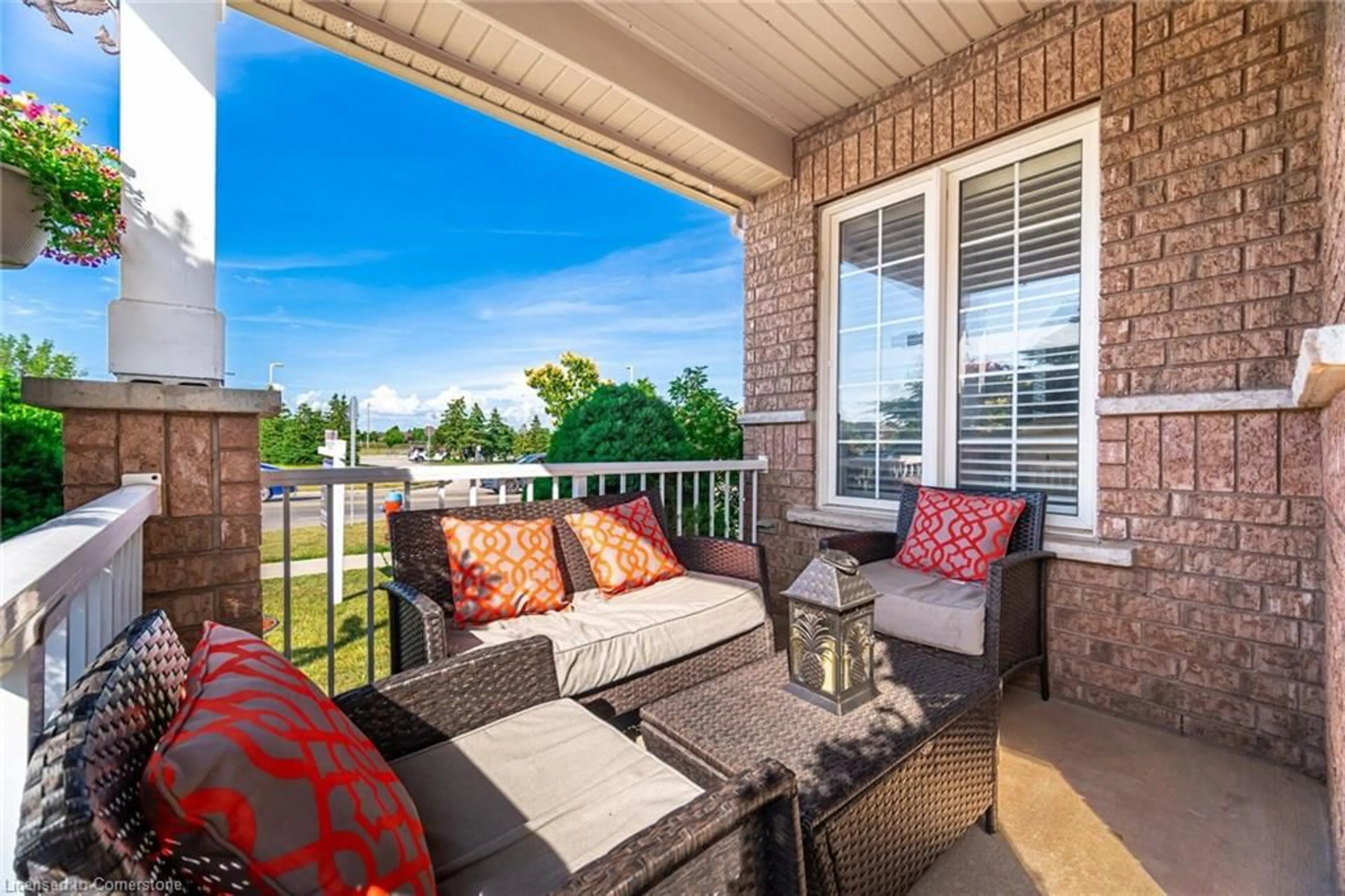 Patio, water/lake/river/ocean view for 2226 Viking Cres, Burlington Ontario L7L 7K3