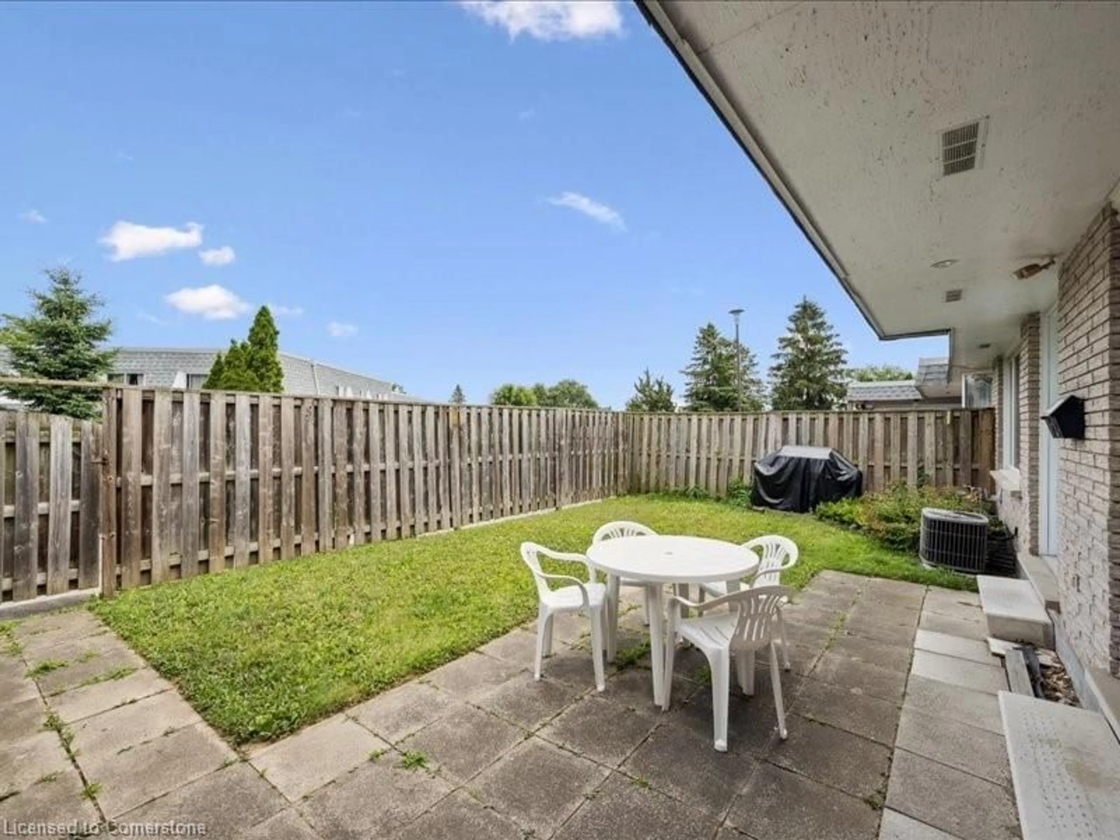 Patio, street for 14 Williamsburg Rd #52, Kitchener Ontario N2E 1W1