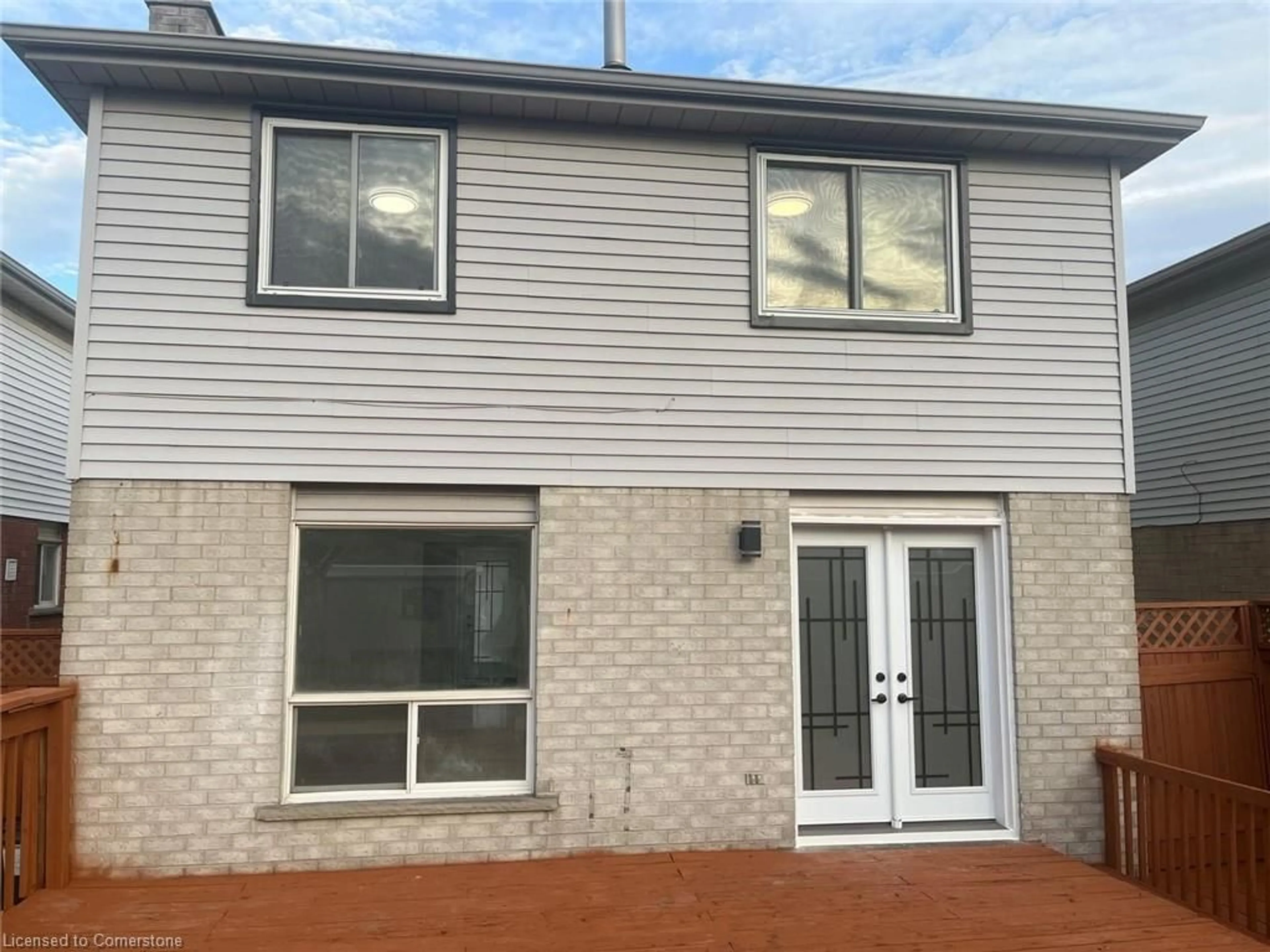 Unknown for 98 Steeles Cres, Cambridge Ontario N1R 8C3