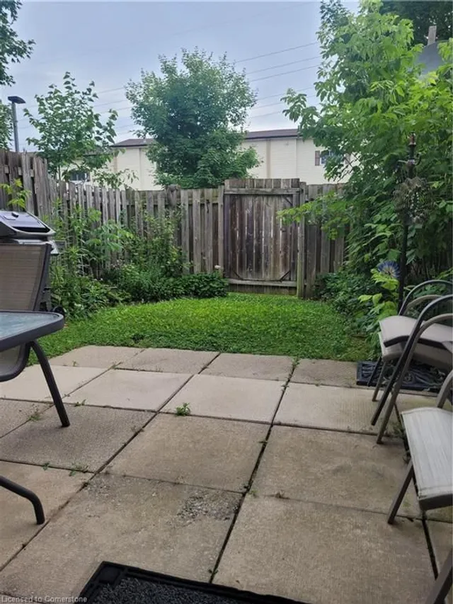 Additional image 9 of 211 Veronica Dr Unit 10