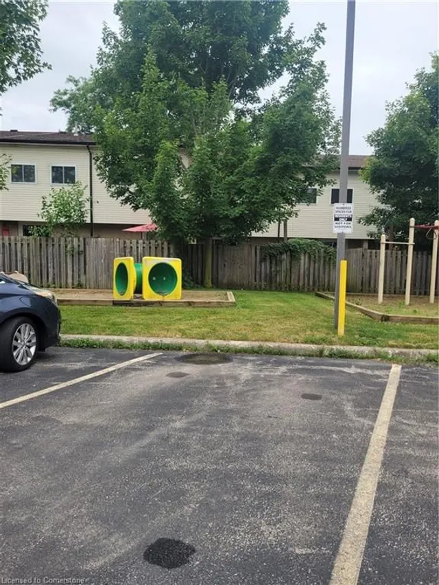 Primary image of 211 Veronica Dr Unit 10