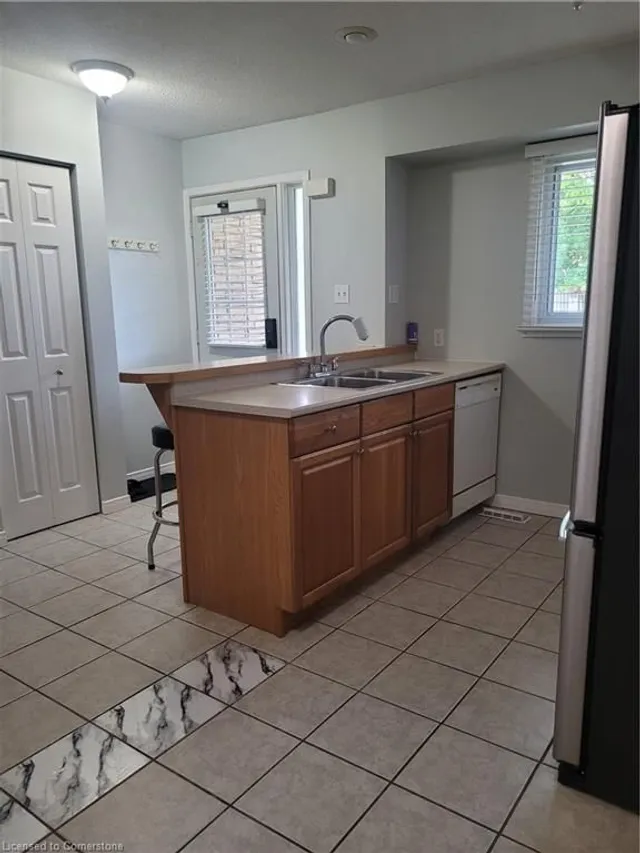 Additional image 20 of 211 Veronica Dr Unit 10