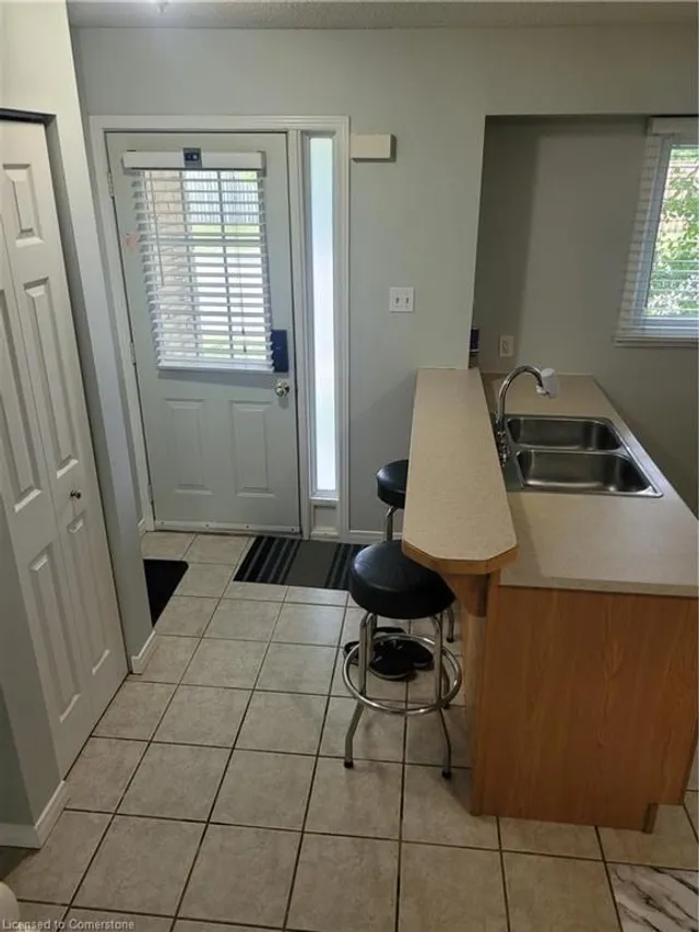 Additional image 17 of 211 Veronica Dr Unit 10