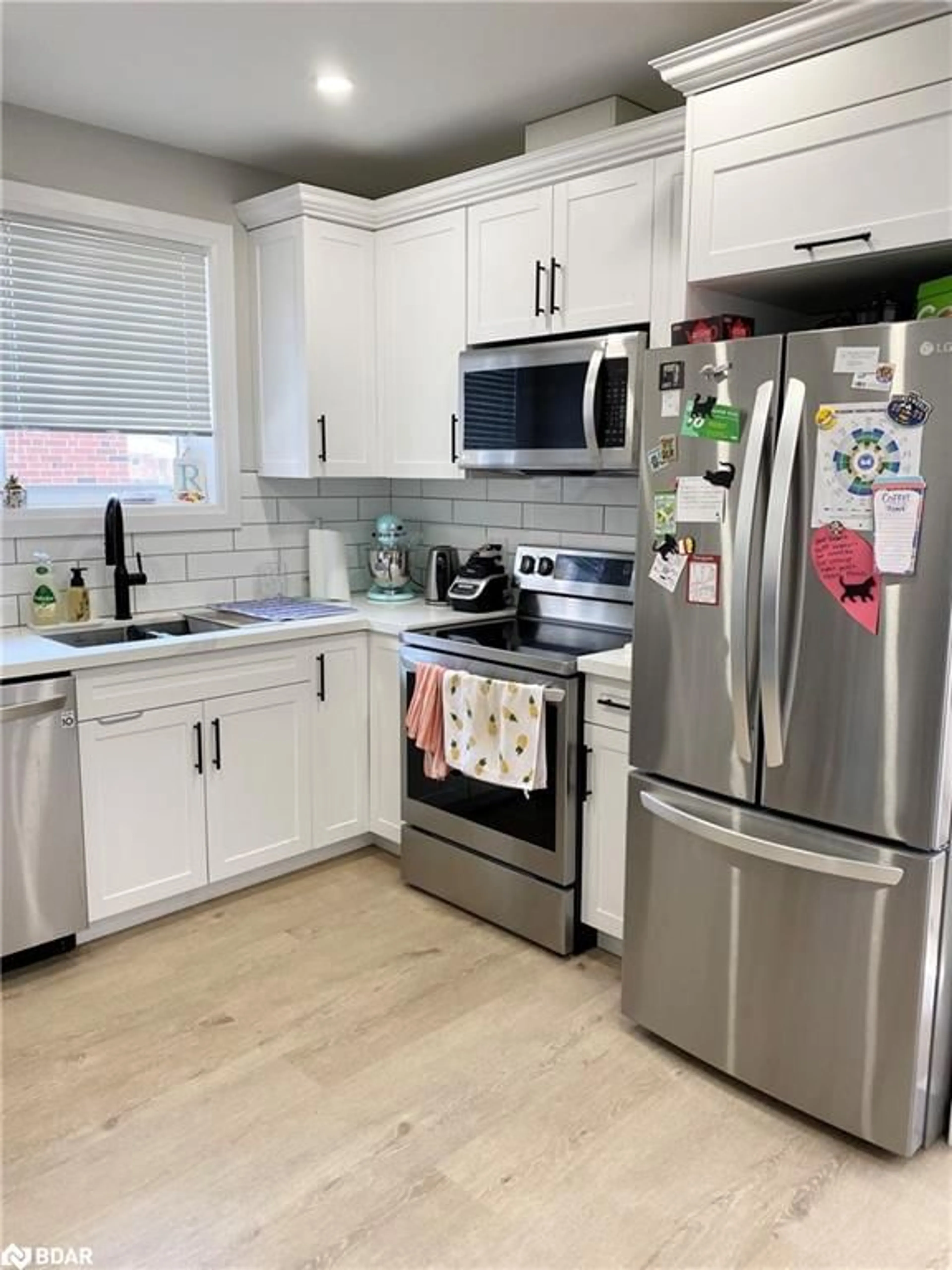 Open concept kitchen, unknown for 889 Fennell Ave, Hamilton Ontario L8V 1W5