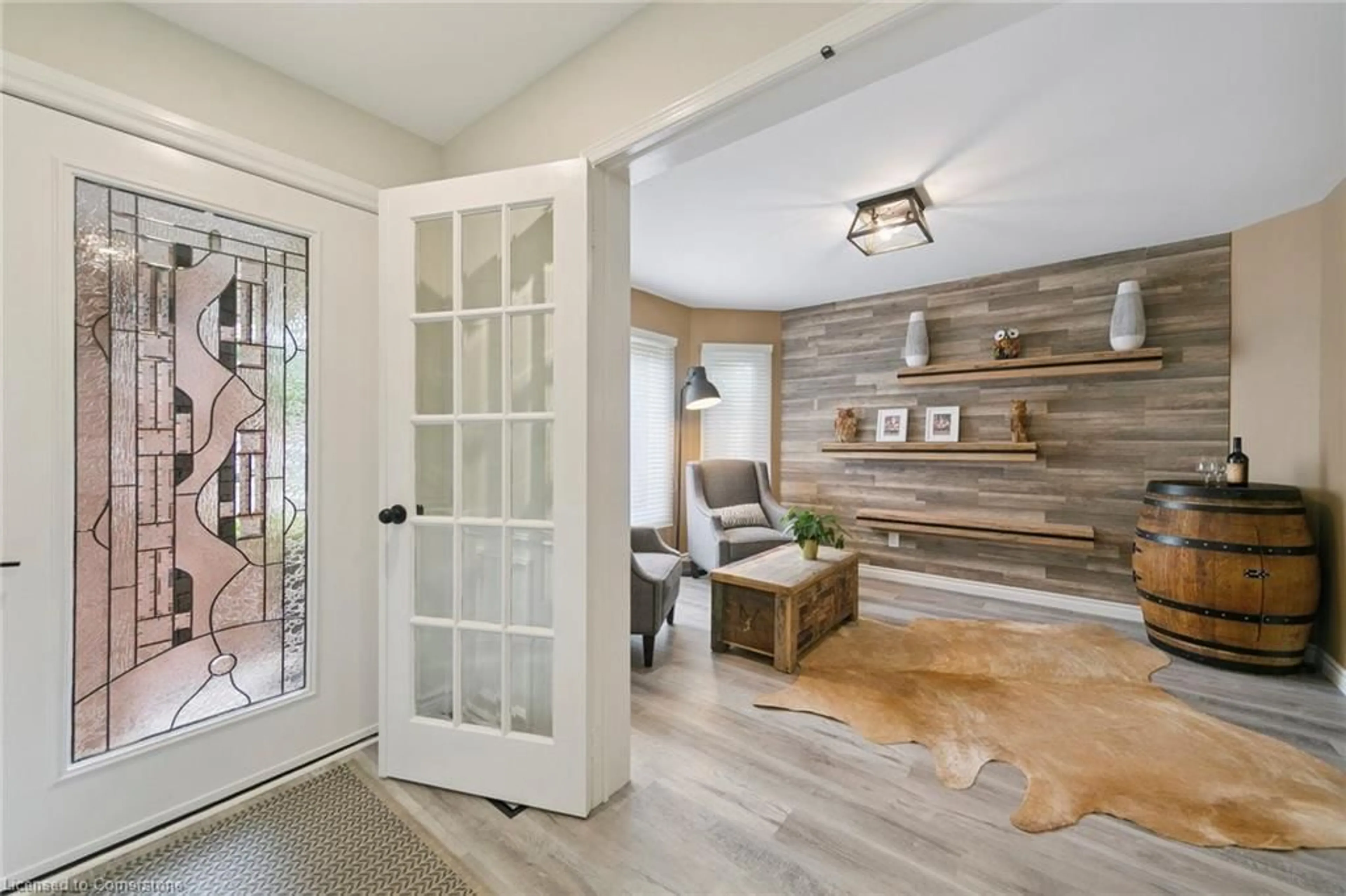 Indoor entryway for 3523 Pintail Cir, Mississauga Ontario L5N 6C8