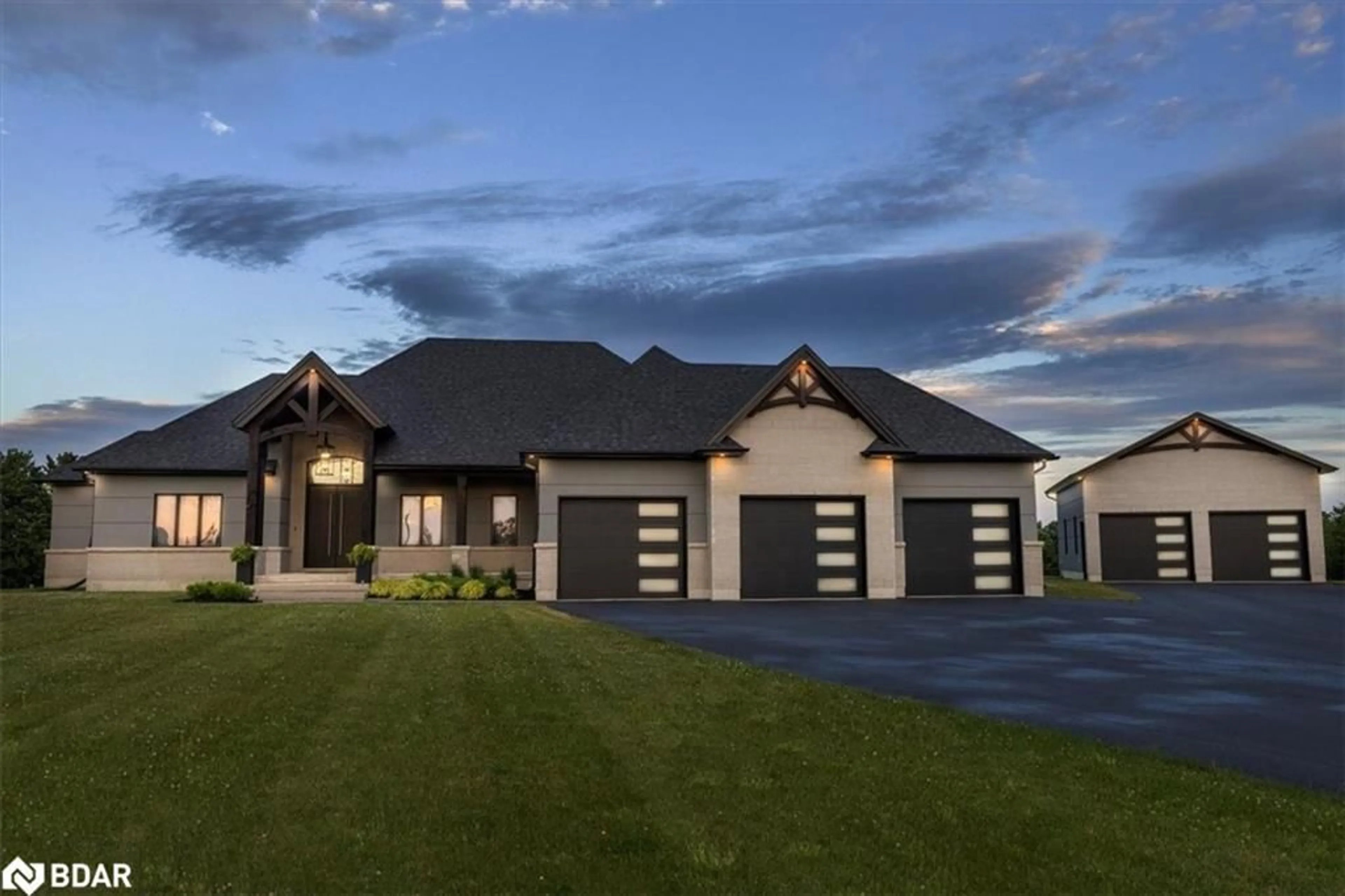Home with vinyl exterior material, street for 1 Best Court, Oro-Medonte Ontario L0L 2L0