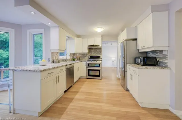 Additional image 33 of 33 Manitoulin Cres