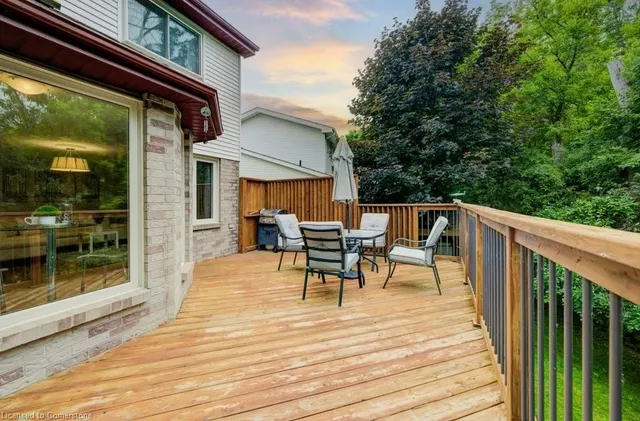 Additional image 10 of 33 Manitoulin Cres