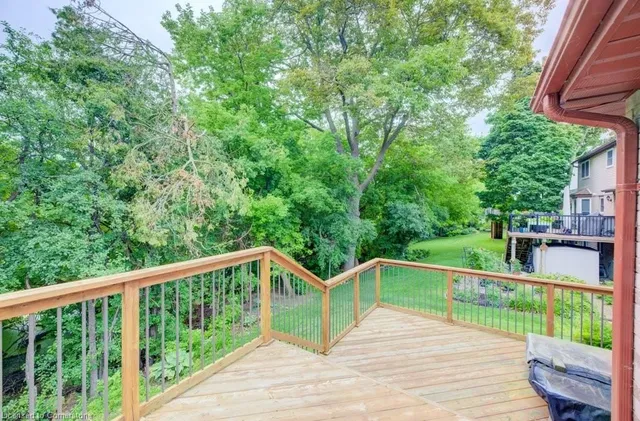 Additional image 8 of 33 Manitoulin Cres