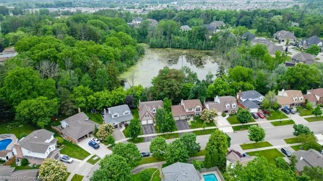 Additional image 4 of 33 Manitoulin Cres