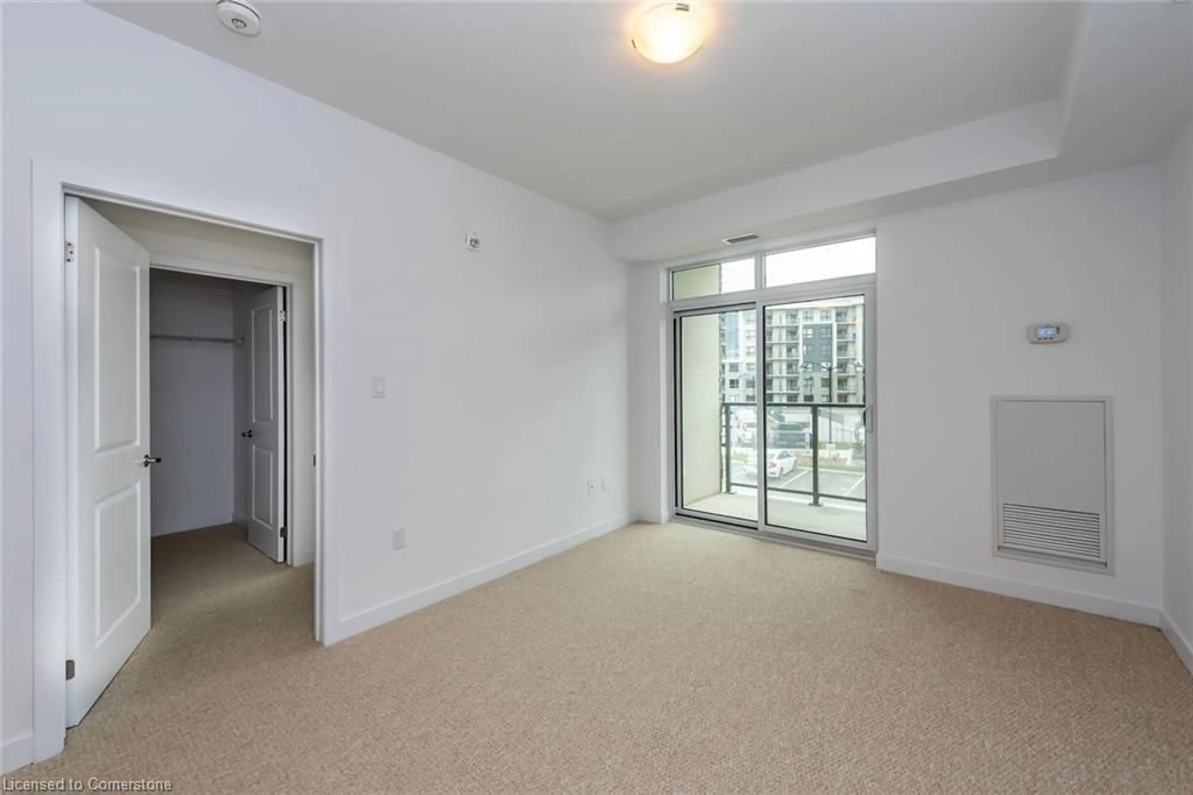 A pic of a room for 125 Shoreview Pl #208, Hamilton Ontario L8E 0K3