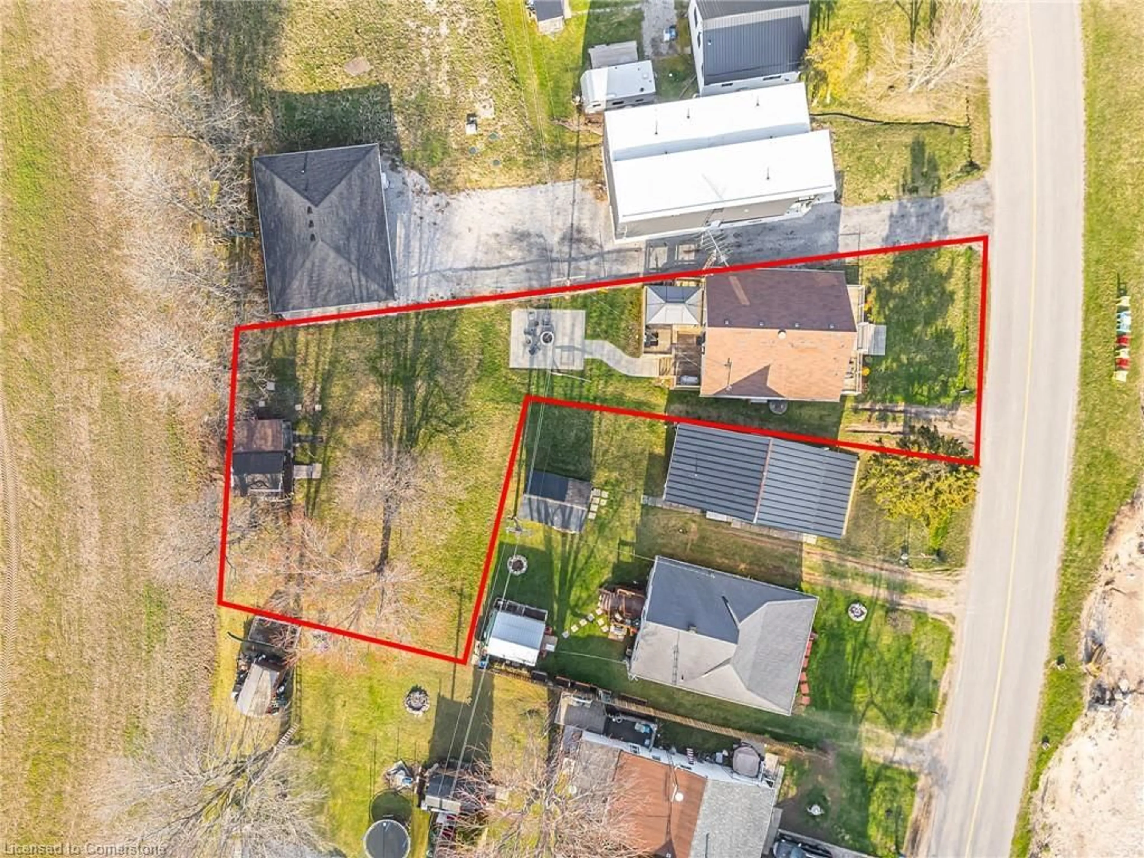 A pic from outside/outdoor area/front of a property/back of a property/a pic from drone, street for 793 Lakeshore Rd, Dunnville Ontario N0A 1P0