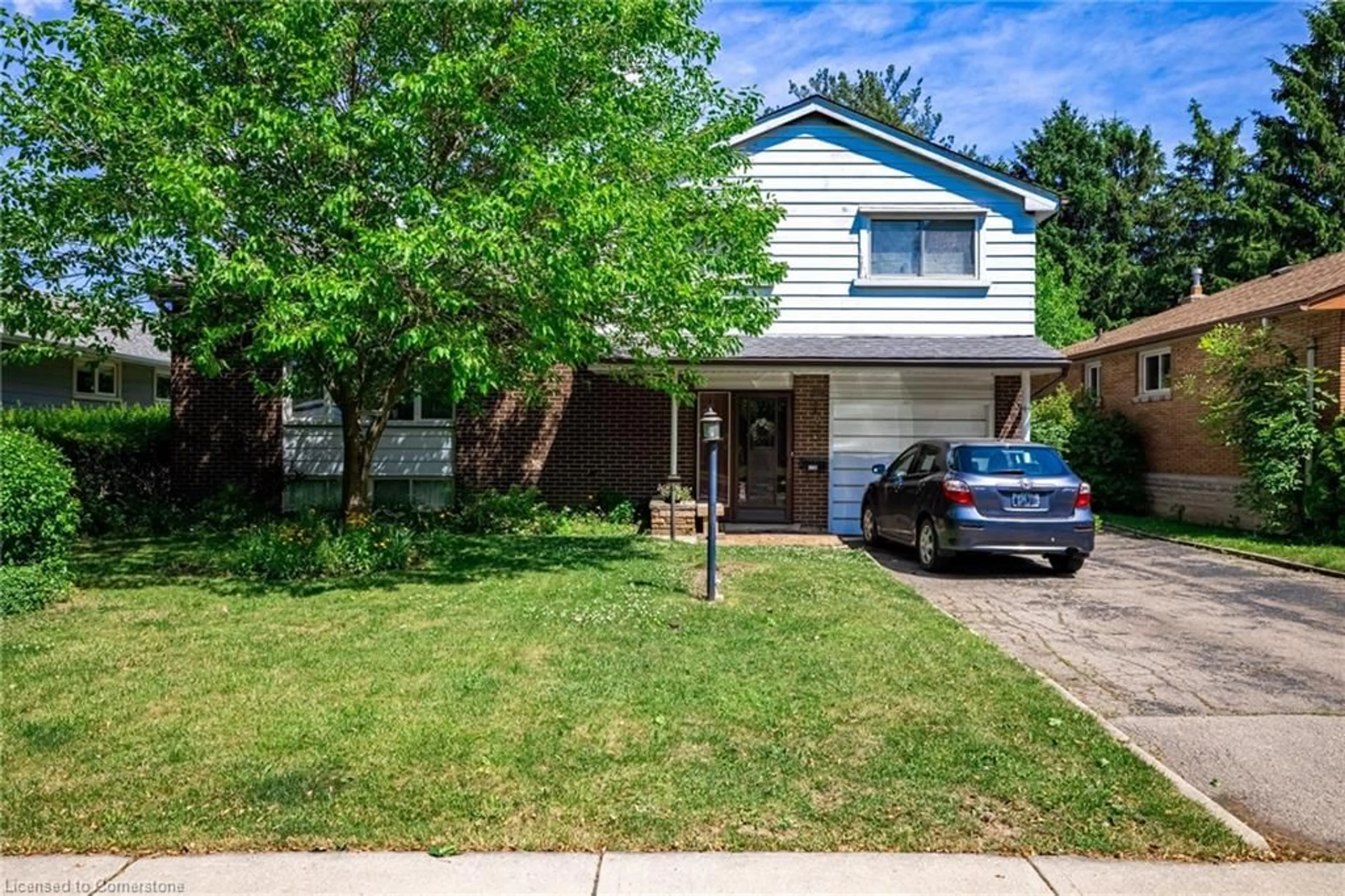 Home with brick exterior material, street for 176 Laurier Ave, Hamilton Ontario L9C 3S6