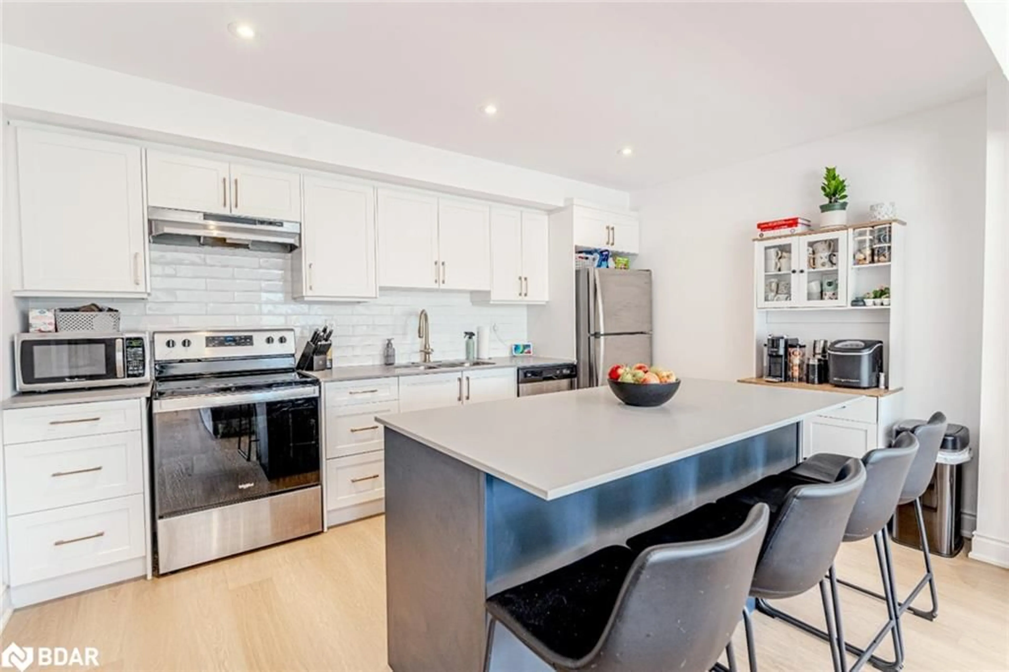 Open concept kitchen, unknown for 48 Hay Lane, Barrie Ontario L9J 0T8