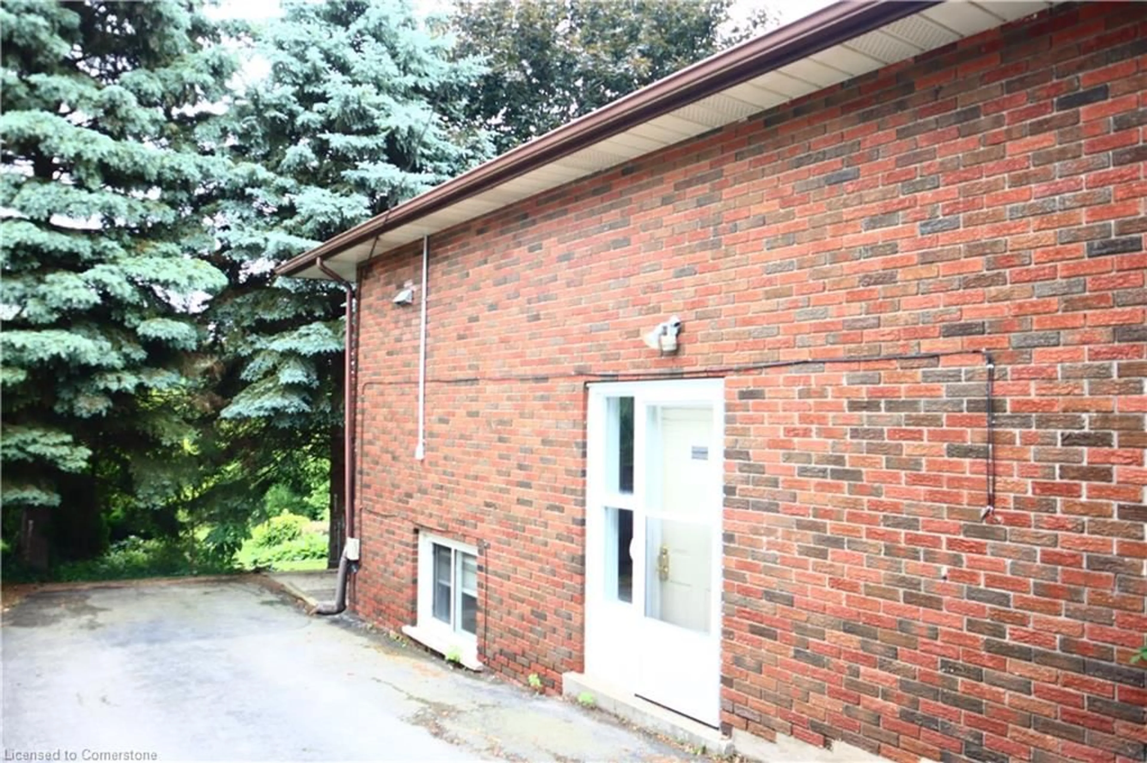Unknown for 396 Ontario St, Grimsby Ontario L3M 3H5