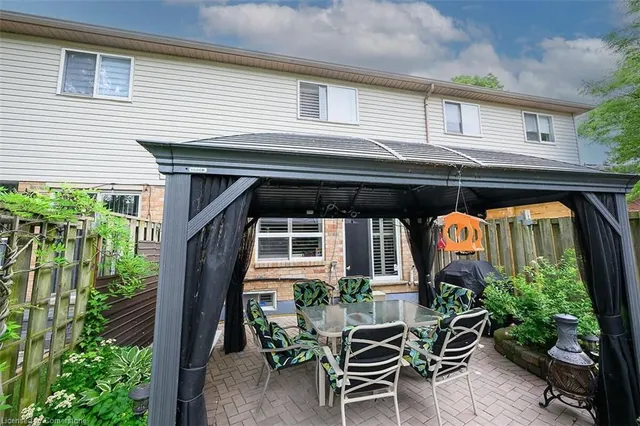 Additional image 2 of 10 Cadham Blvd Unit 17