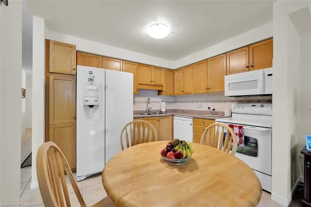 Additional image 33 of 10 Cadham Blvd Unit 17