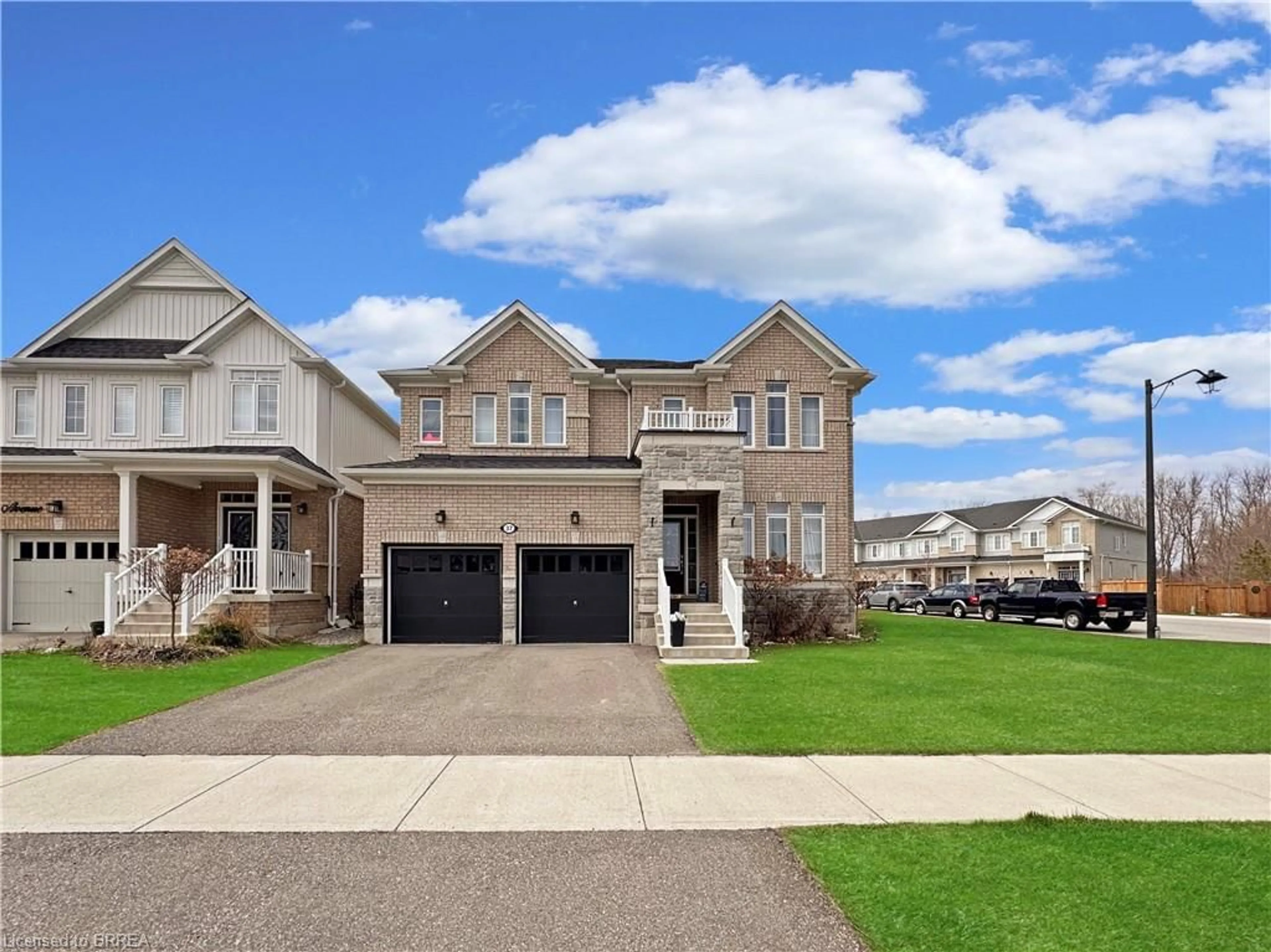 Unknown for 37 Drake Ave, Paris Ontario N3L 0H9