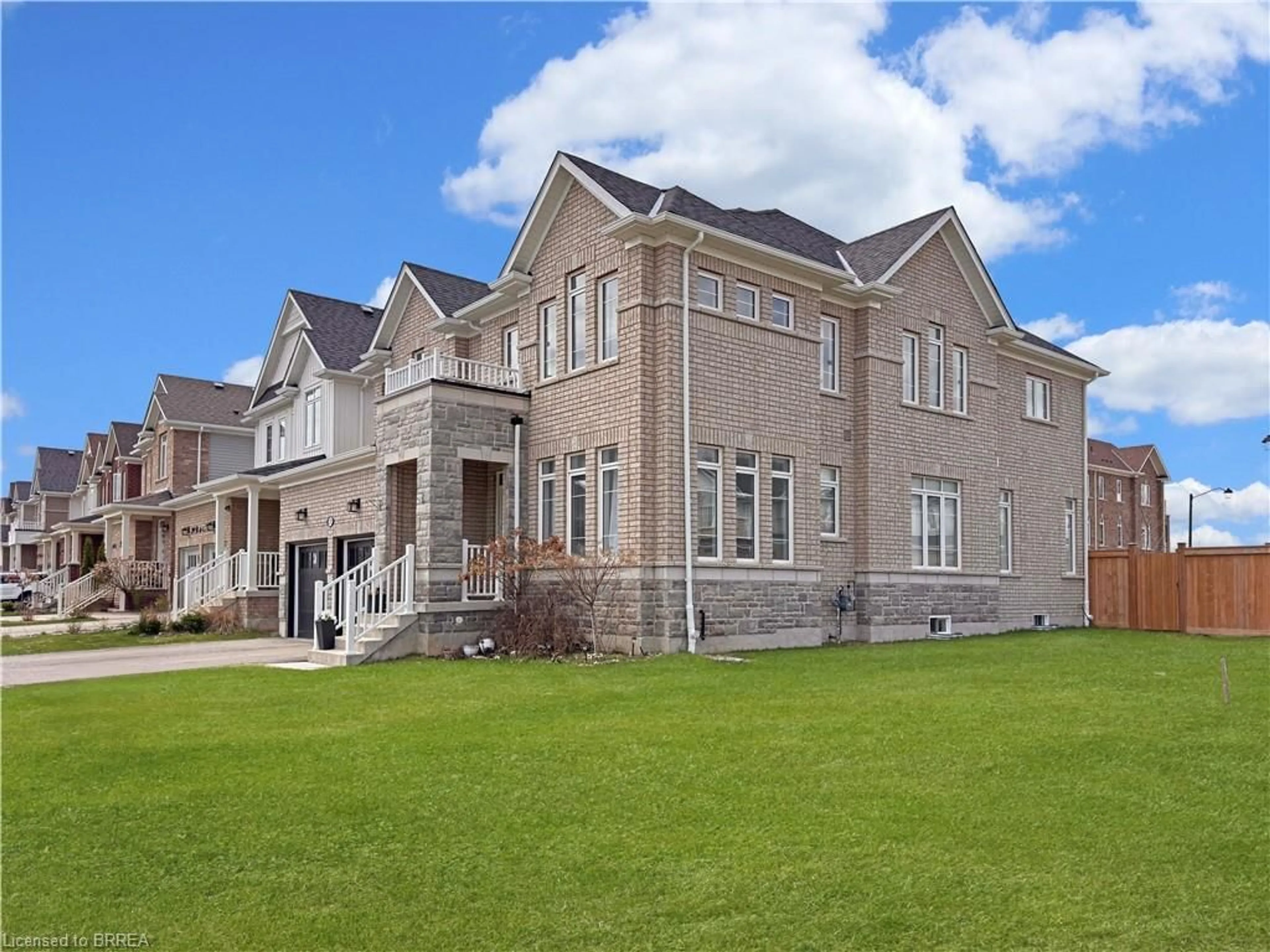 Home with brick exterior material, unknown for 37 Drake Ave, Paris Ontario N3L 0H9