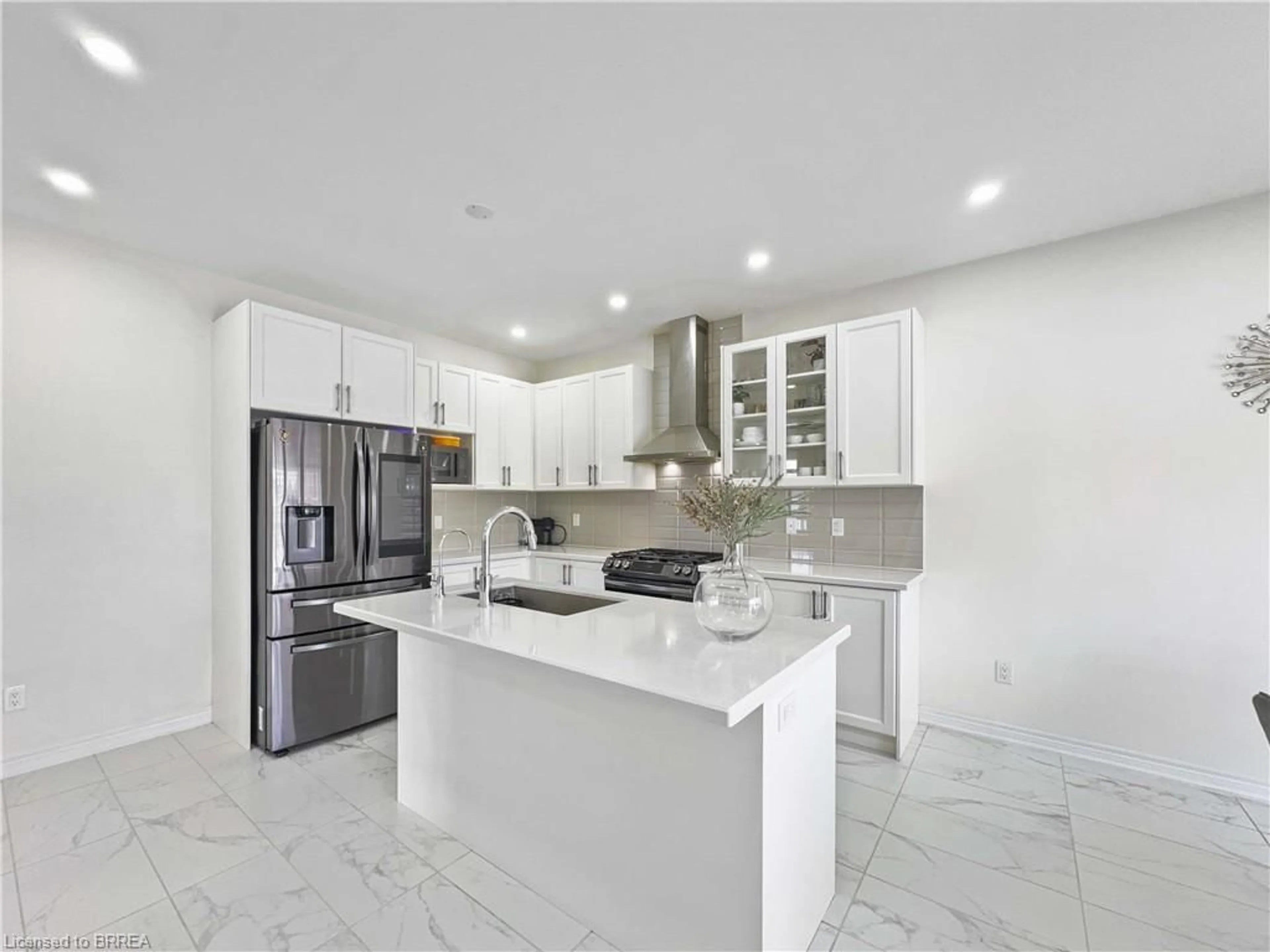 Open concept kitchen, ceramic/tile floor for 37 Drake Ave, Paris Ontario N3L 0H9