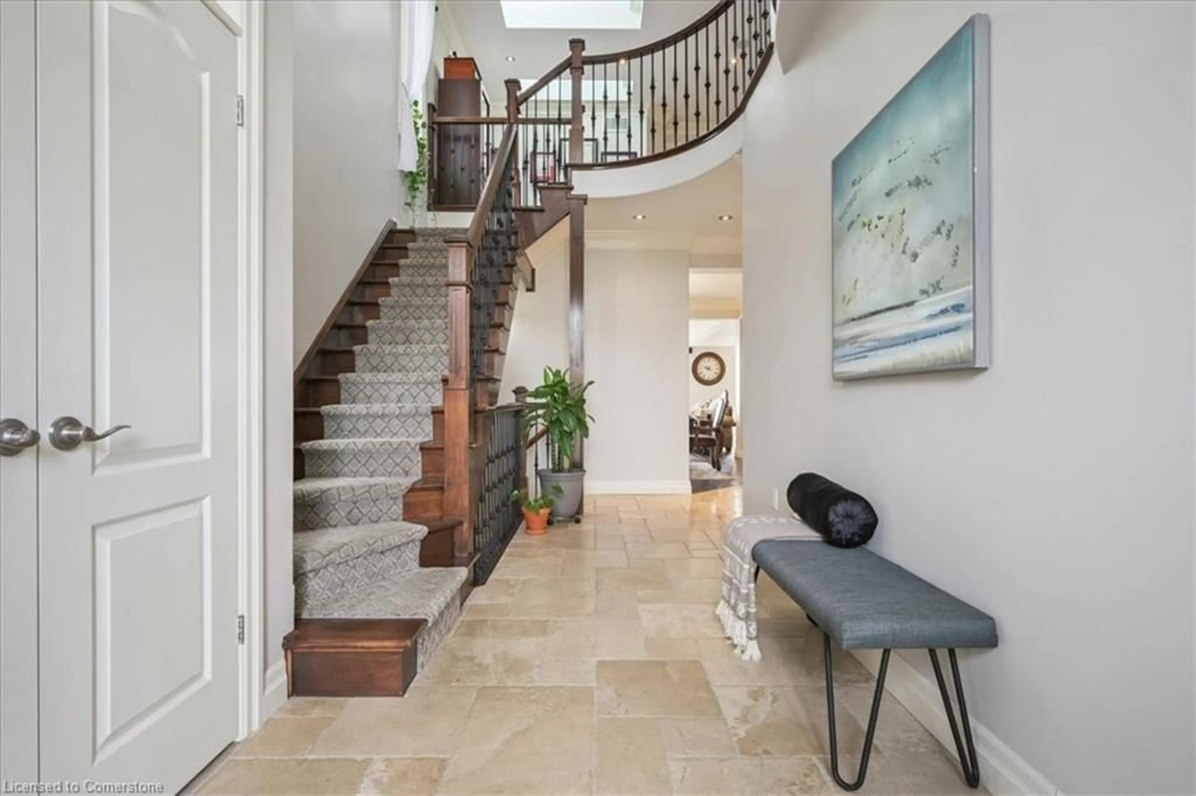Indoor entryway for 59 Newcastle Dr, Kitchener Ontario N2R 1X2