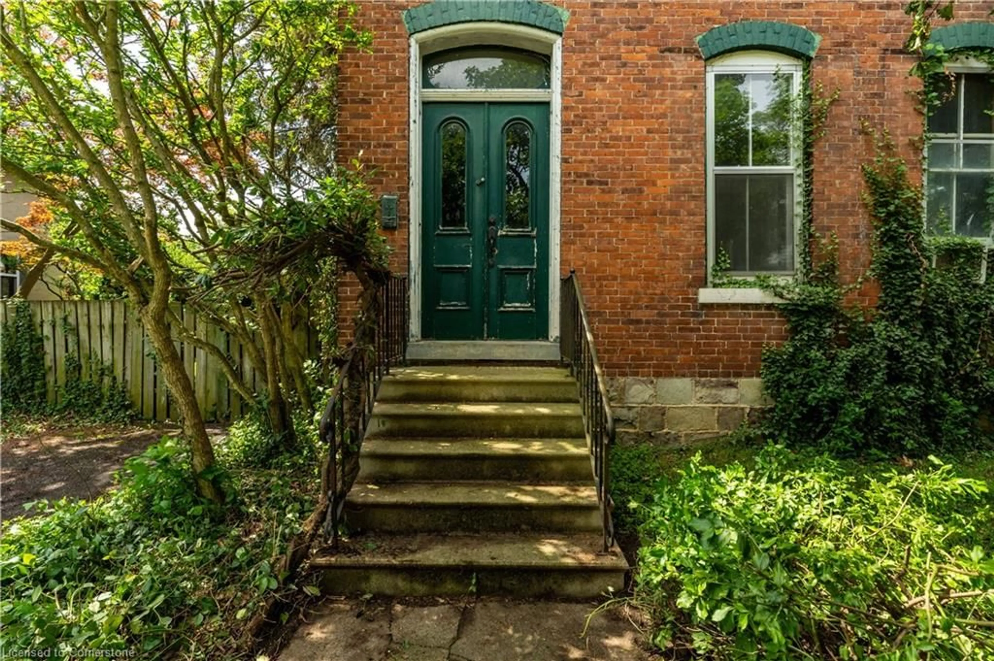 Home with brick exterior material, street for 6 Henry St, St. Catharines Ontario L2R 5T1