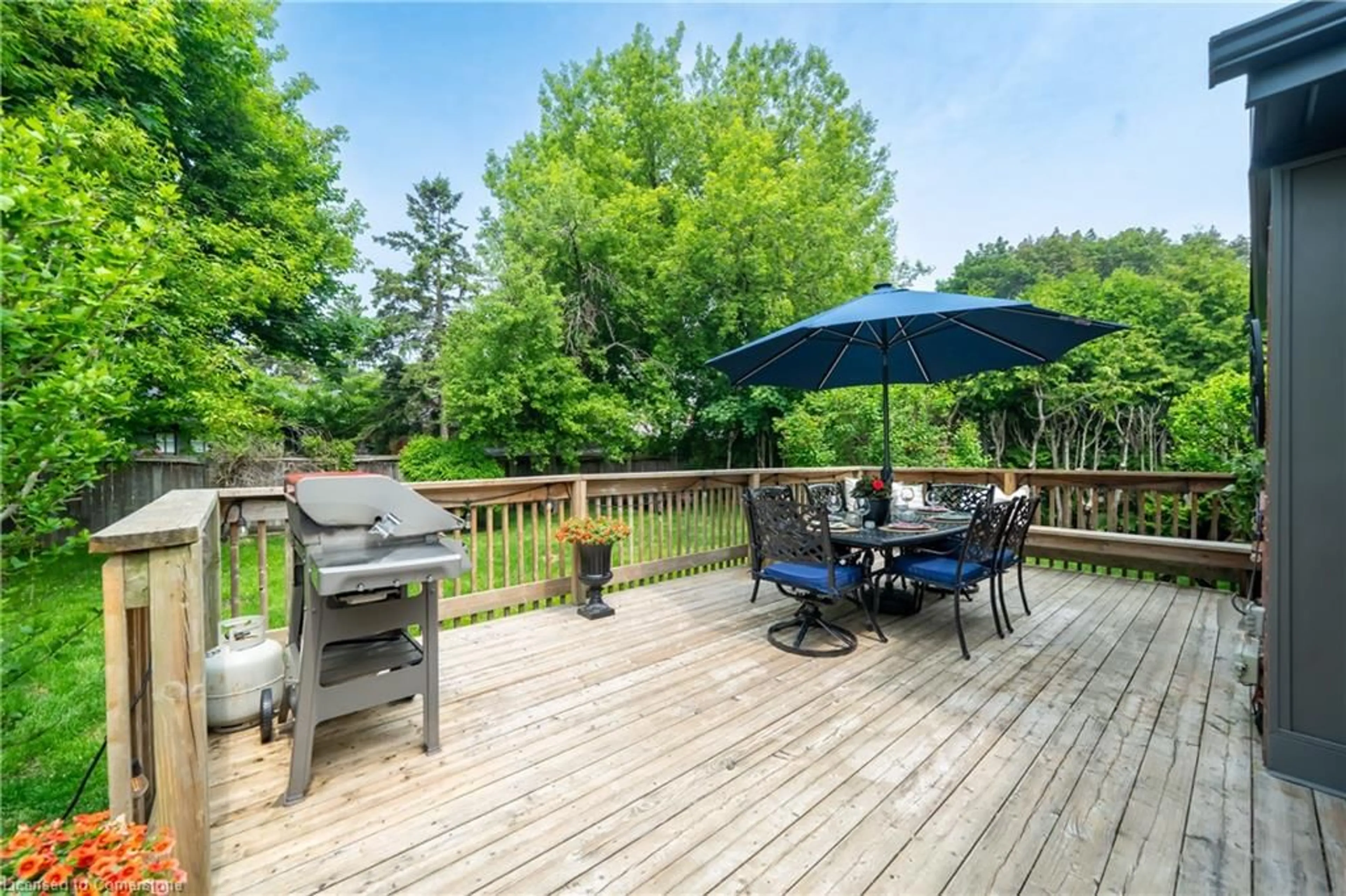 Patio, water/lake/river/ocean view for 1533 Rometown Dr, Mississauga Ontario L5E 2T8