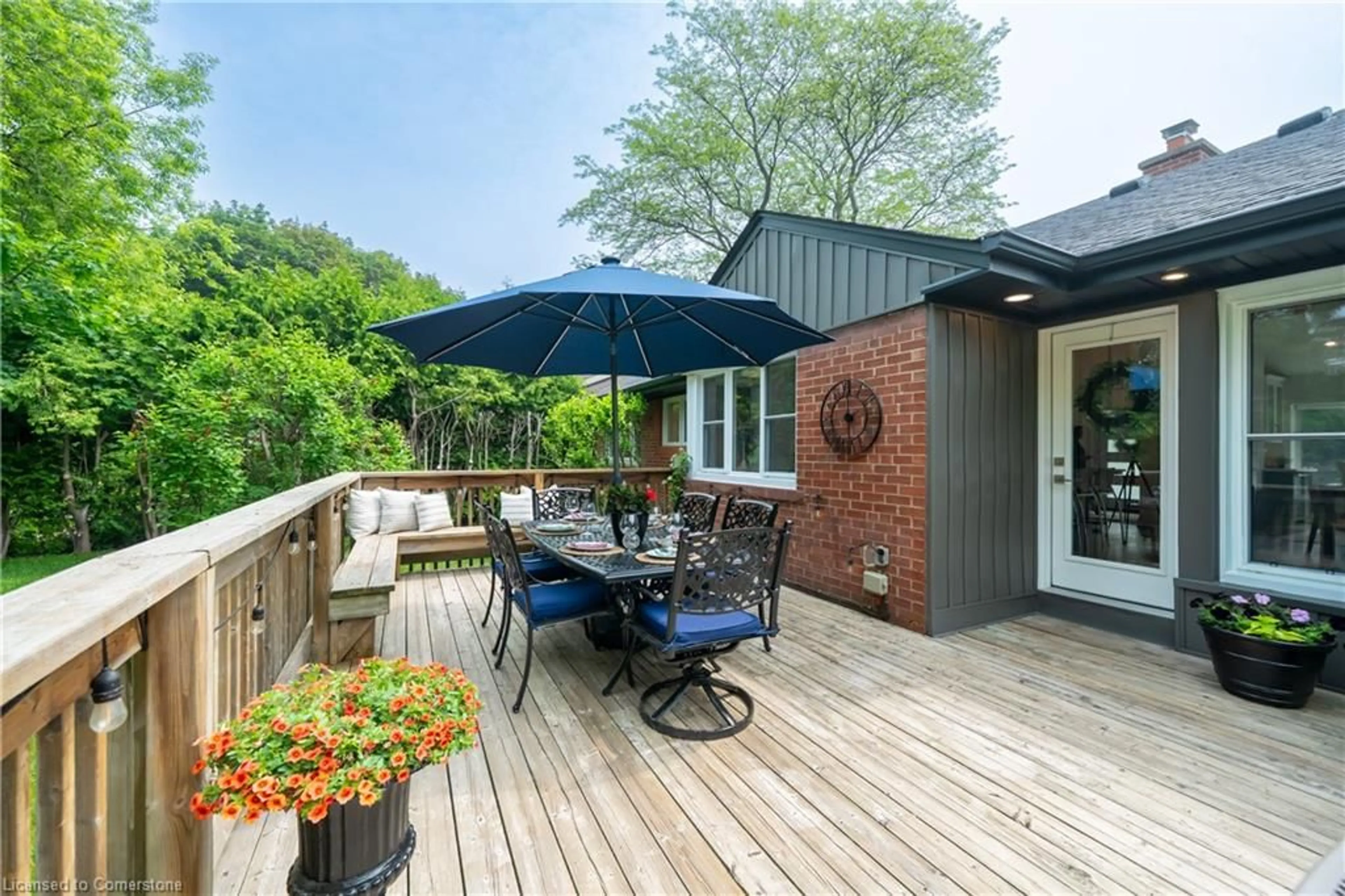Patio, street for 1533 Rometown Dr, Mississauga Ontario L5E 2T8