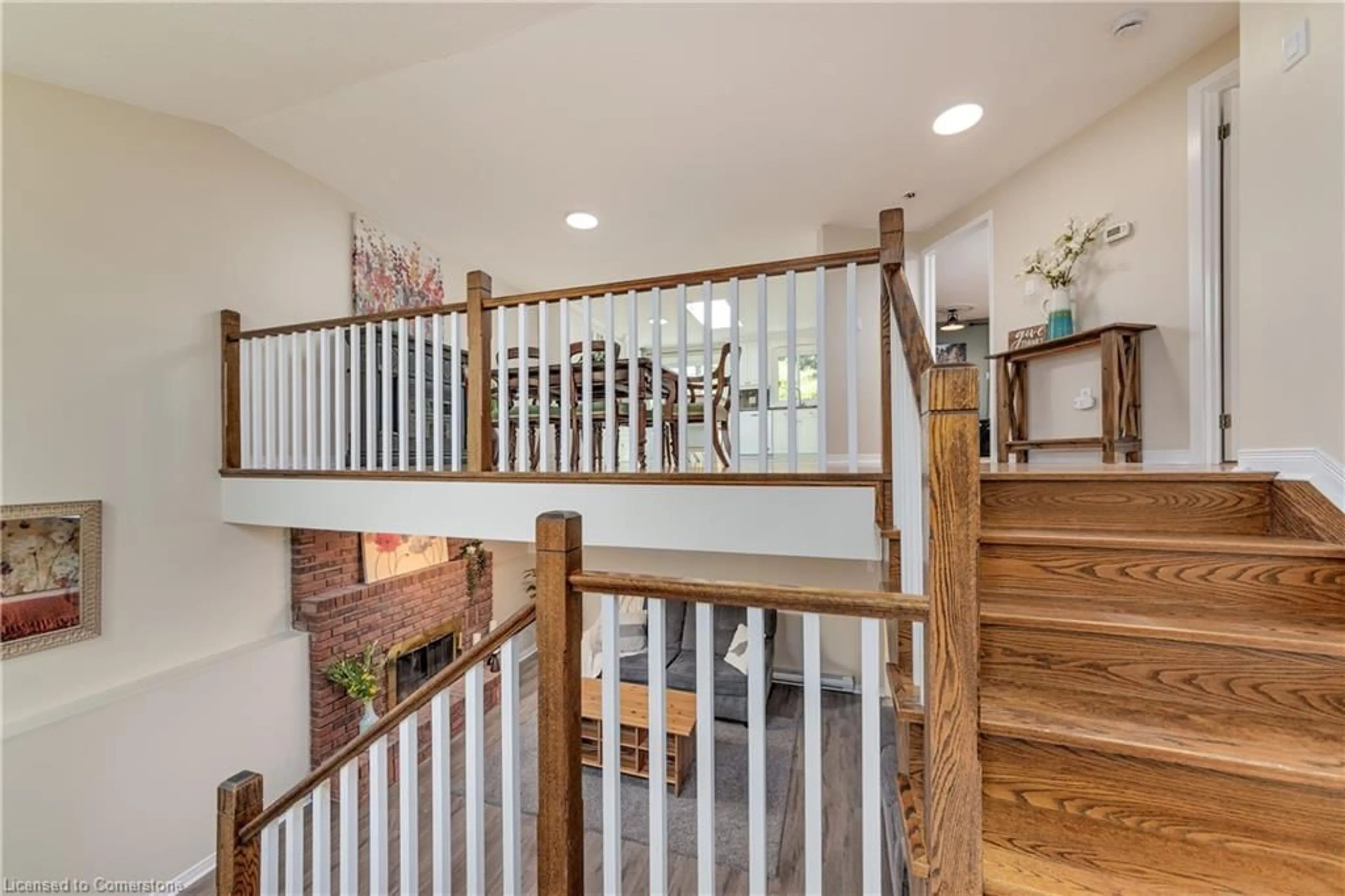 Unknown for 136 Hickling Trail, Barrie Ontario L4M 5T6