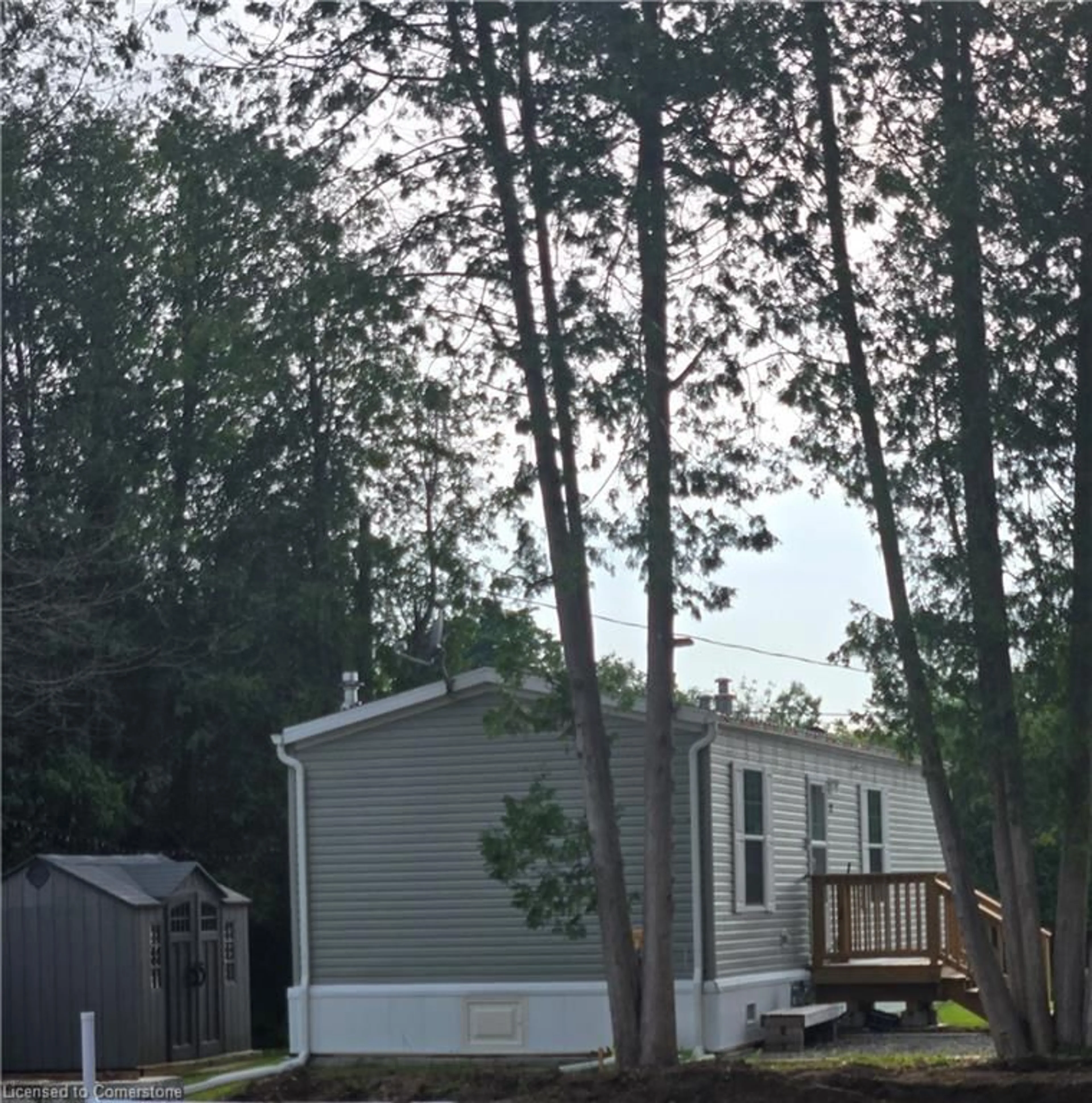 Home with vinyl exterior material, forest/trees view for 1058 10th Concession Rd #22, Flamborough Ontario N0B 2J0