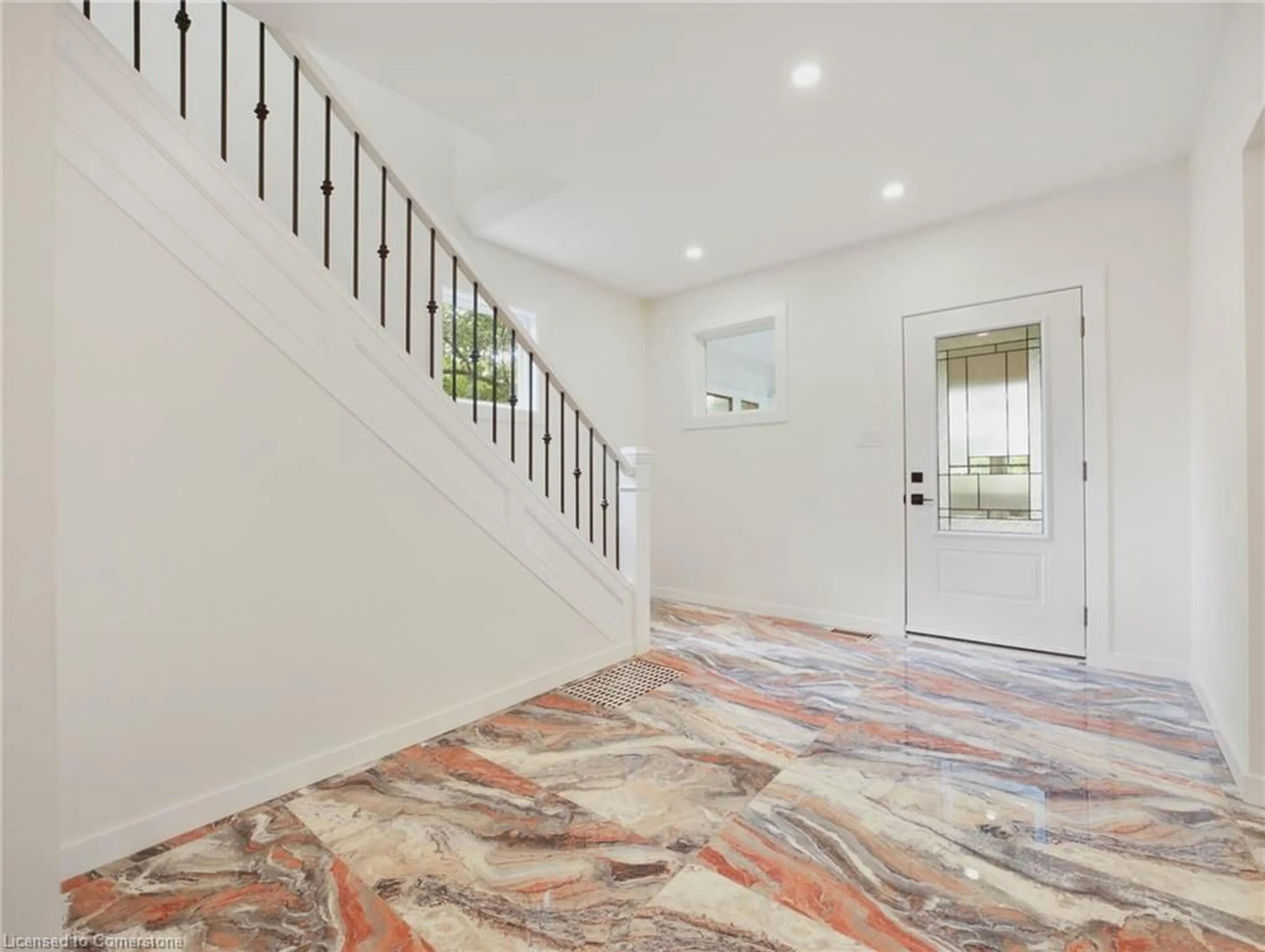 Indoor entryway for 4682 Highway 6 Rd, Hagersville Ontario N0A 1H0