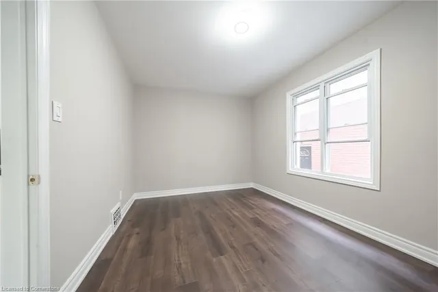 Additional property image - 1111 King St