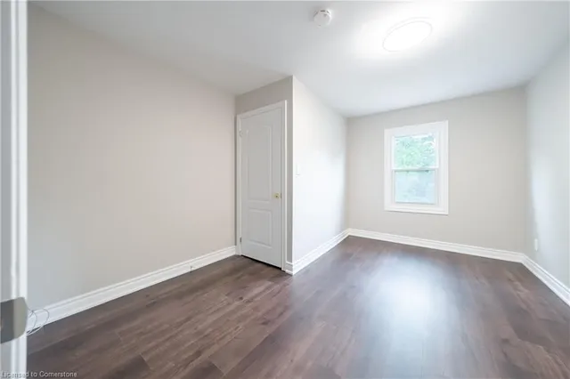 Additional property image - 1111 King St