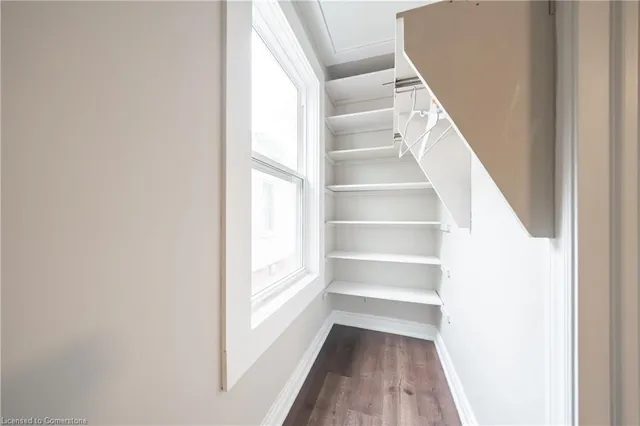 Additional property image - 1111 King St