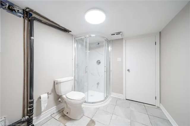 Additional property image - 1111 King St