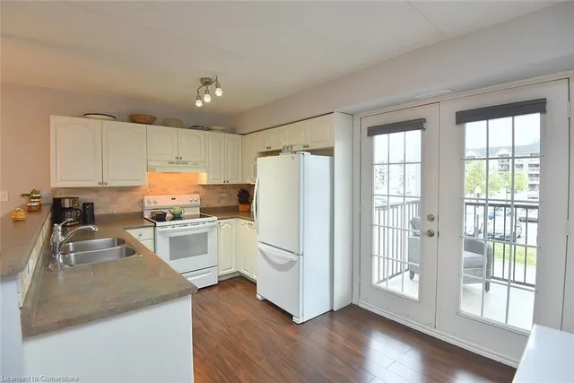 Additional property image - 1411 Walker's Line Unit 202