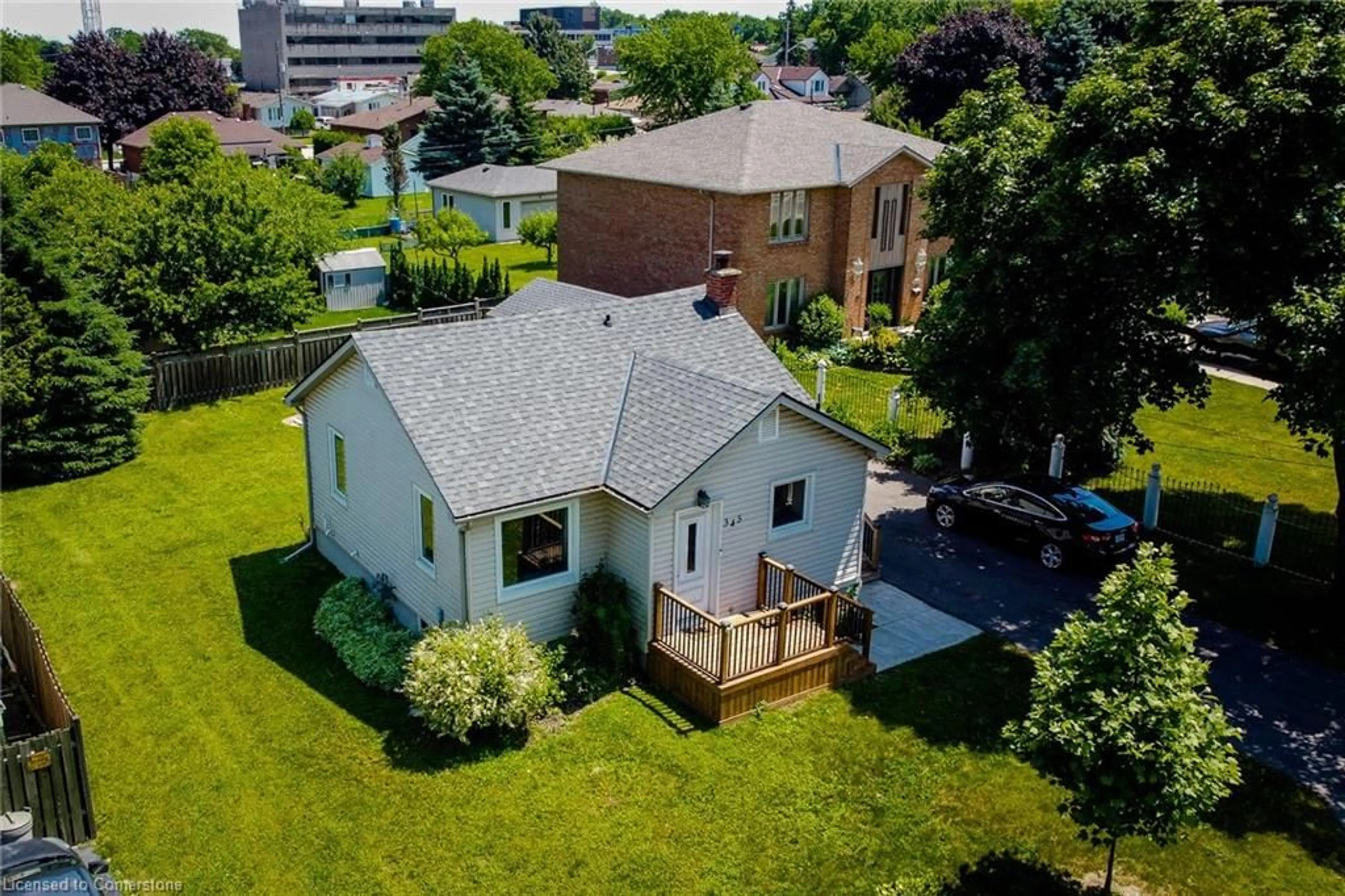 A pic from outside/outdoor area/front of a property/back of a property/a pic from drone, unknown for 345 Hawkridge Ave, Hamilton Ontario L9C 3L3
