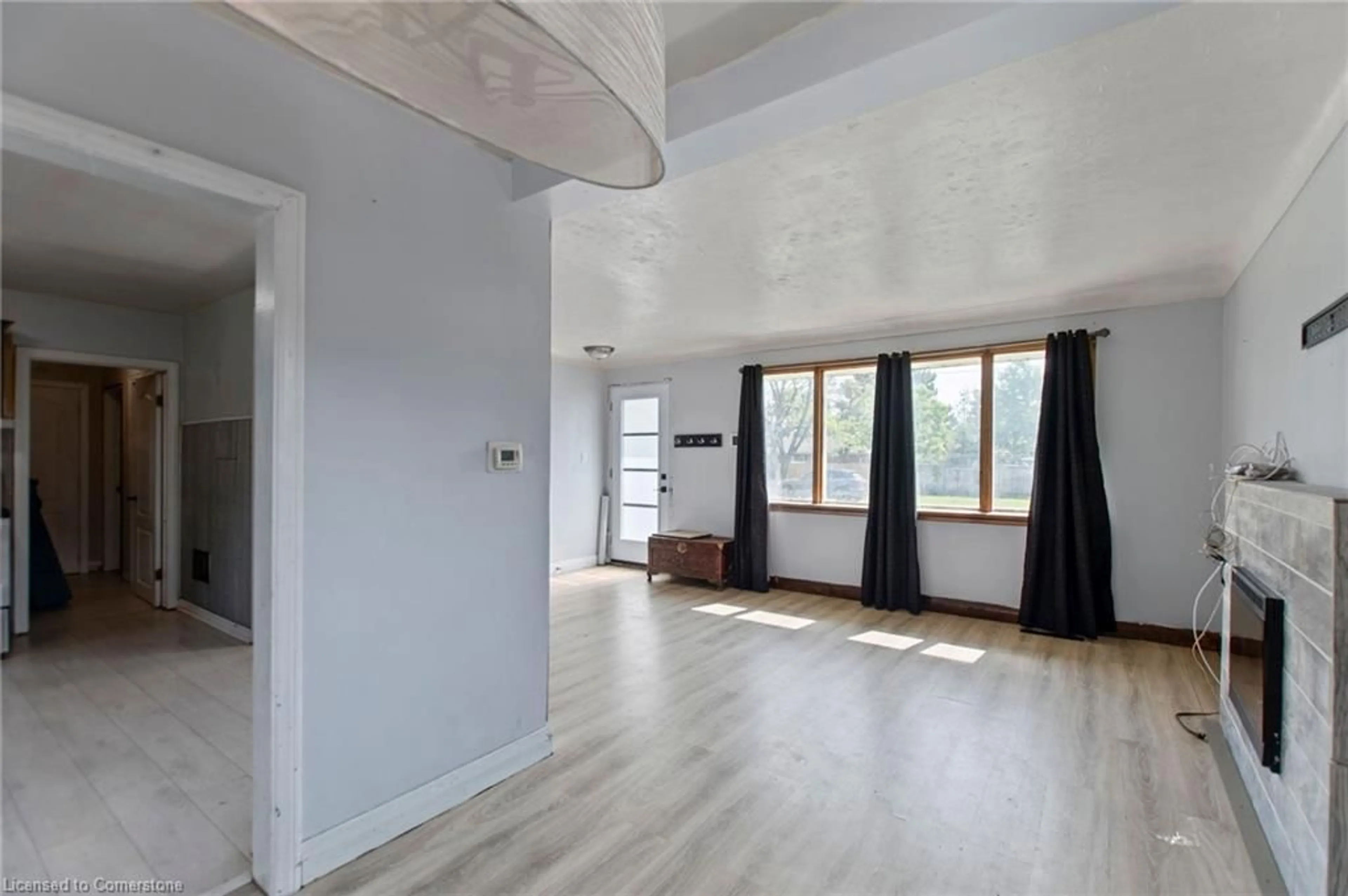 A pic of a room for 163 Rice Rd, Welland Ontario L3C 2V7