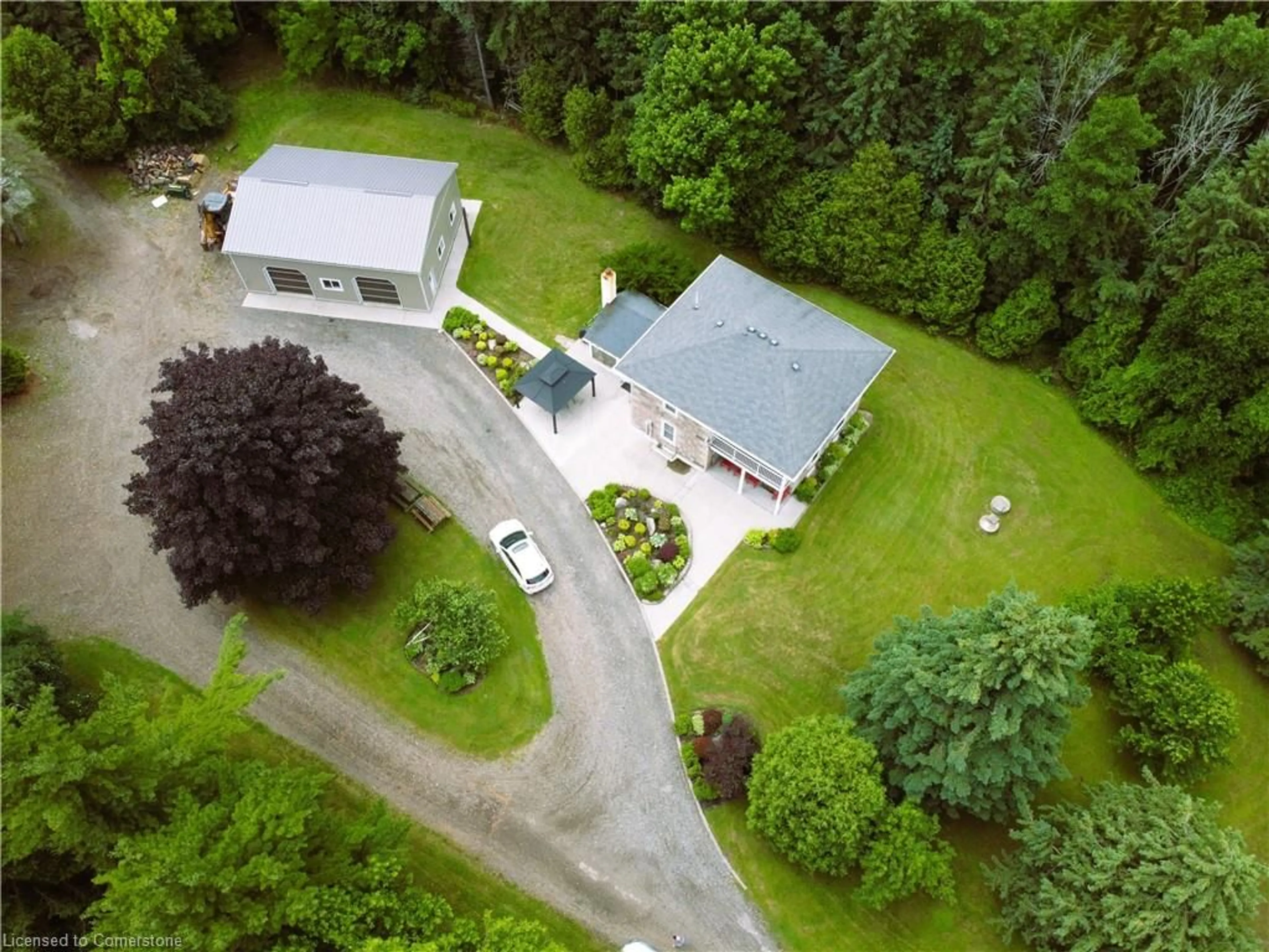 A pic from outside/outdoor area/front of a property/back of a property/a pic from drone, unknown for 5354 Fifth Line Line, Erin Ontario N0B 1T0