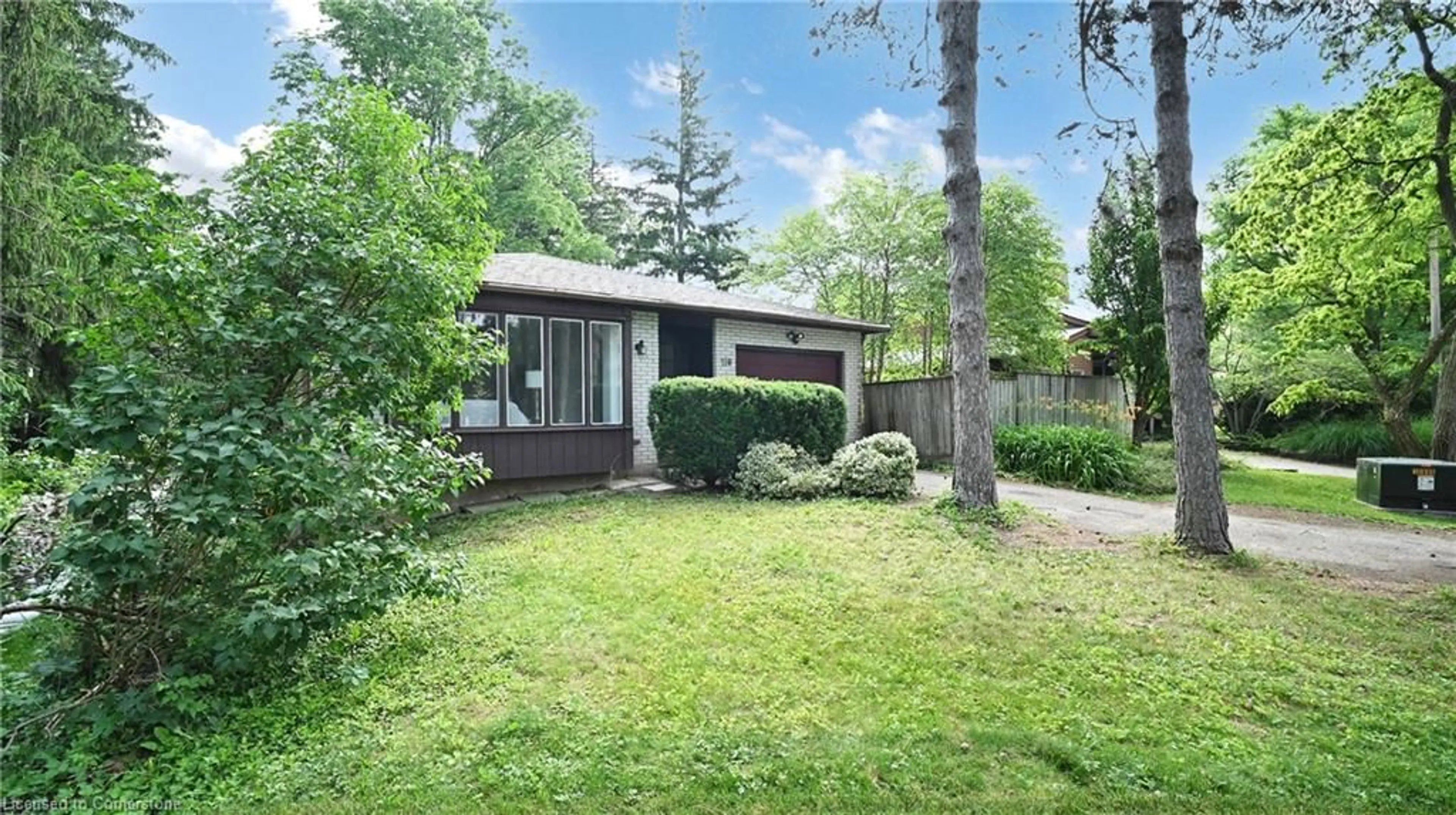 Unknown for 116 Keats Way Pl, Waterloo Ontario N2L 5H3
